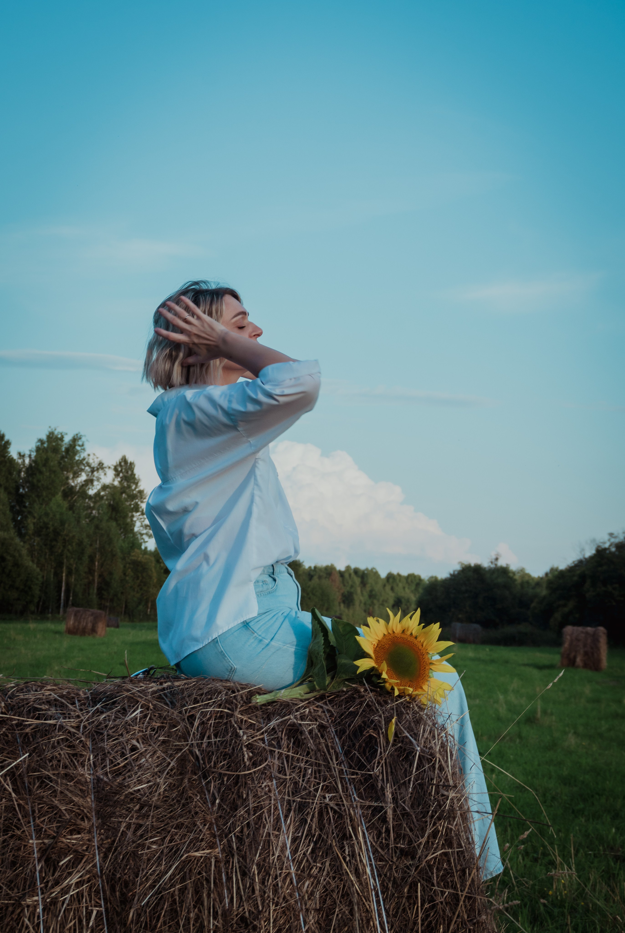 Фотосессия в тюках сена, в соломе. Елена Волкова семейный фотограф в станице Гостагаевской города-курорта Анапа