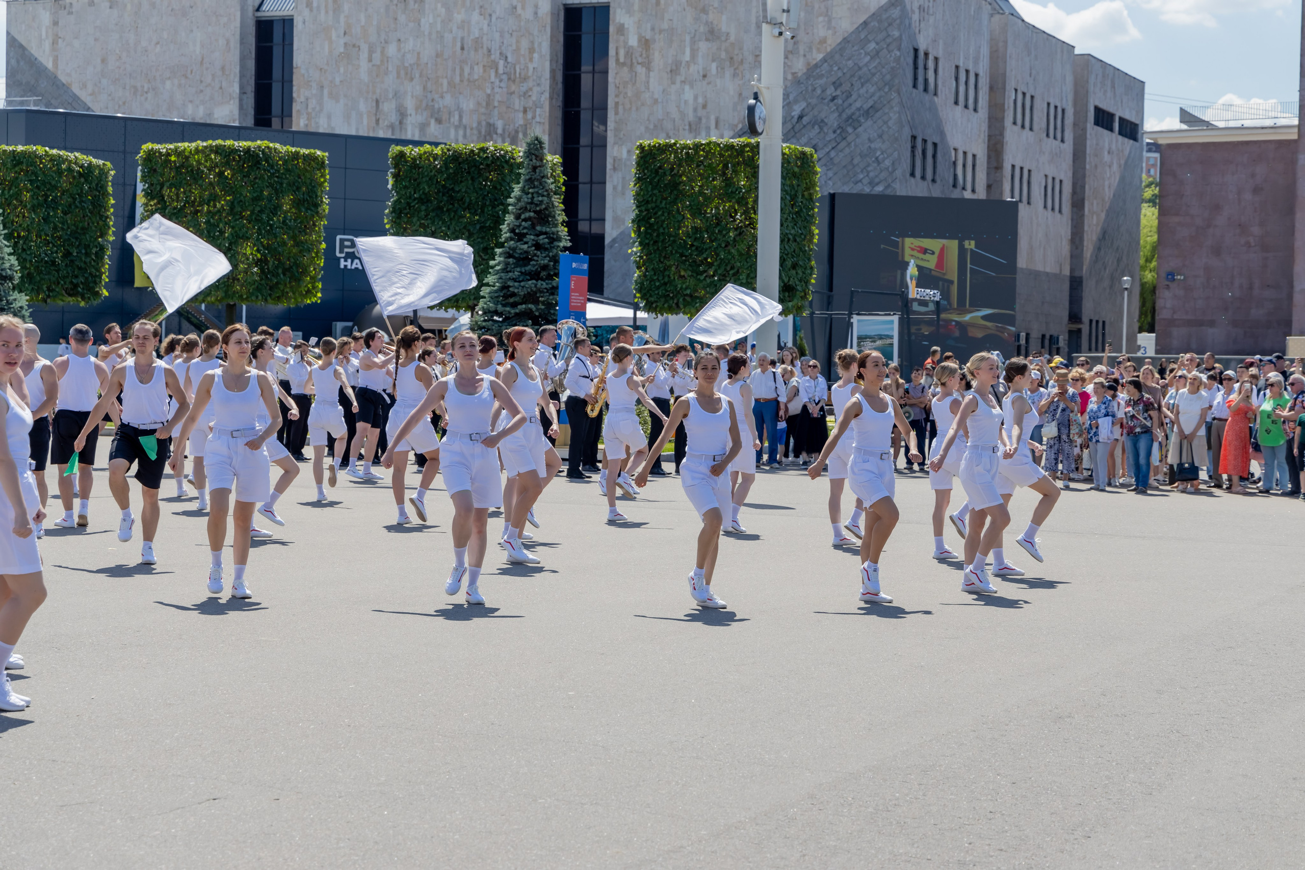 Времена и эпохи. Парад физкультурников 2024 на ВДНХ. Репортажный, семейный и студийный фотограф в Москве Демин Алексей