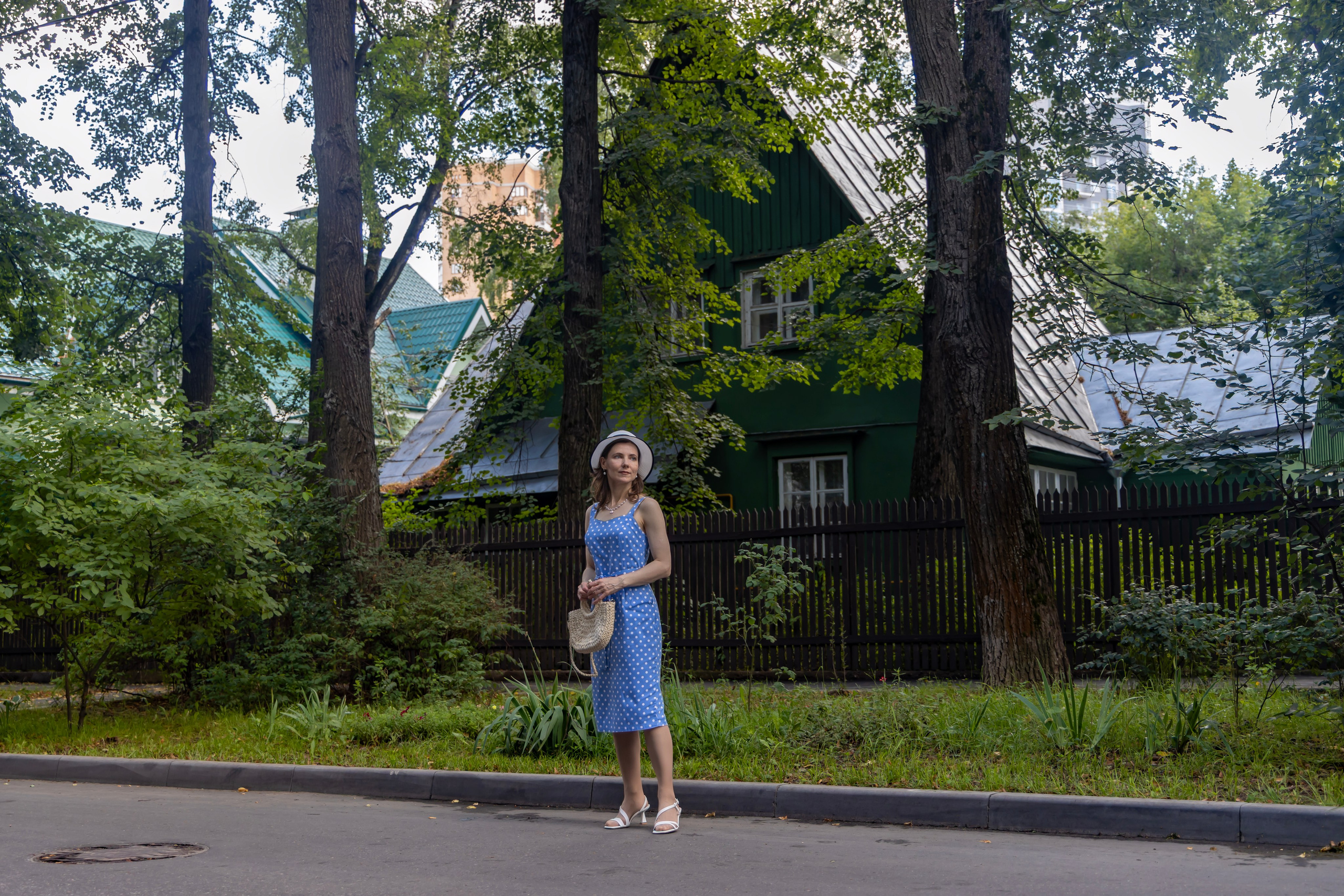 Фотосессия в поселке художников в Москве. Репортажный, семейный и студийный фотограф в Москве Демин Алексей