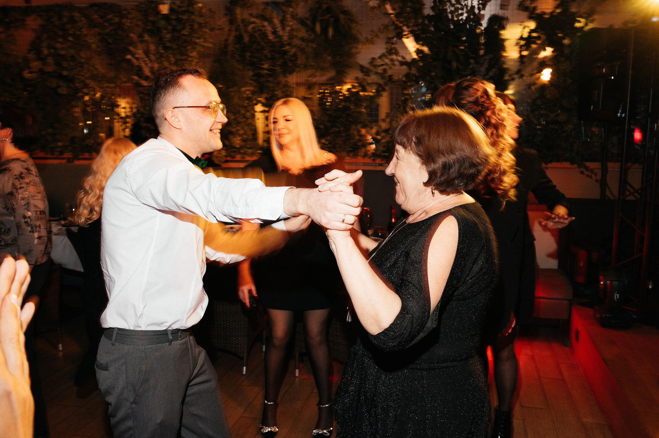 Яркий корпоратив 2025. Свадебный и семейный фотограф в Ростове-на-Дону Алина Астахова