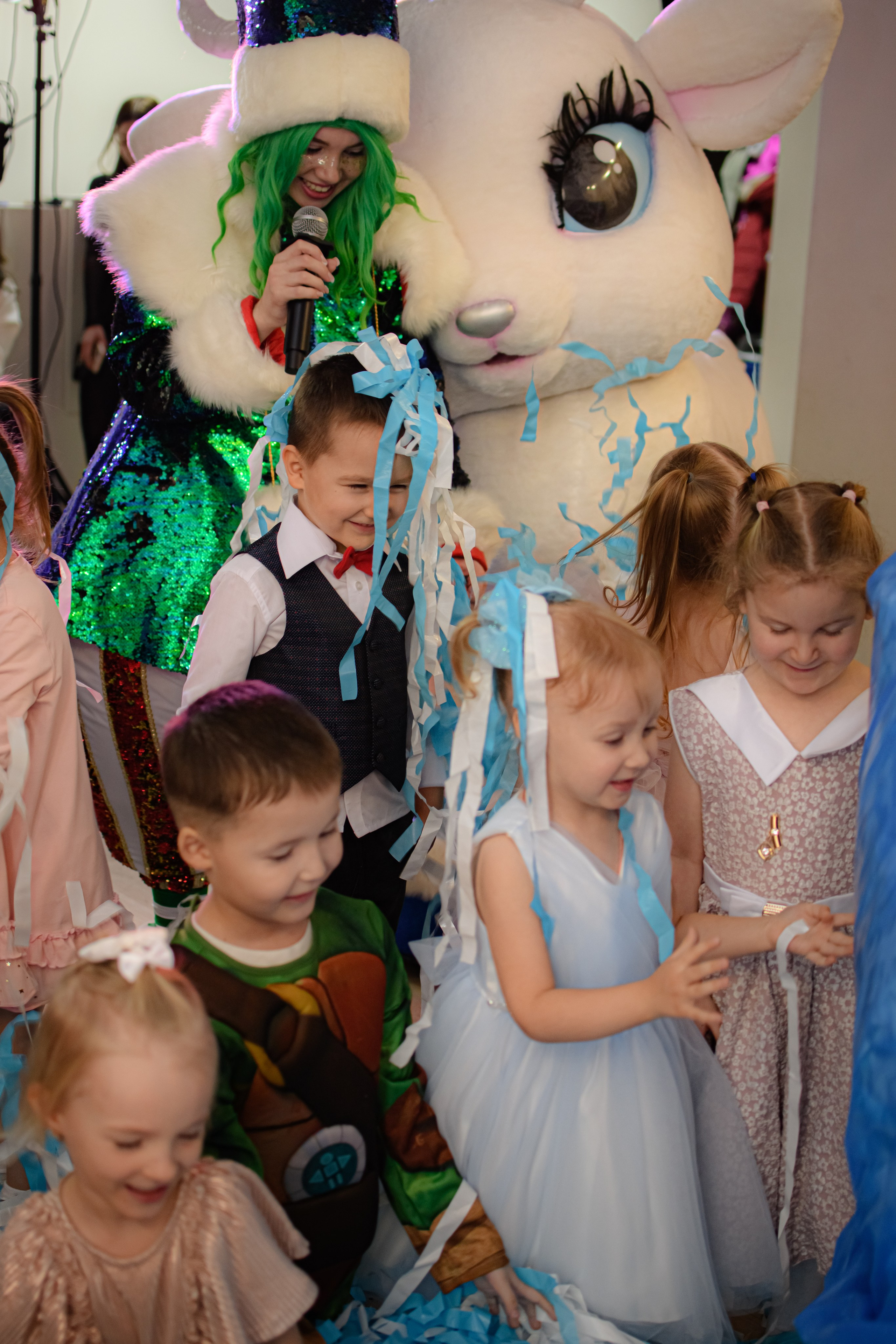 HAPPY NEW YEAR. Photokarish