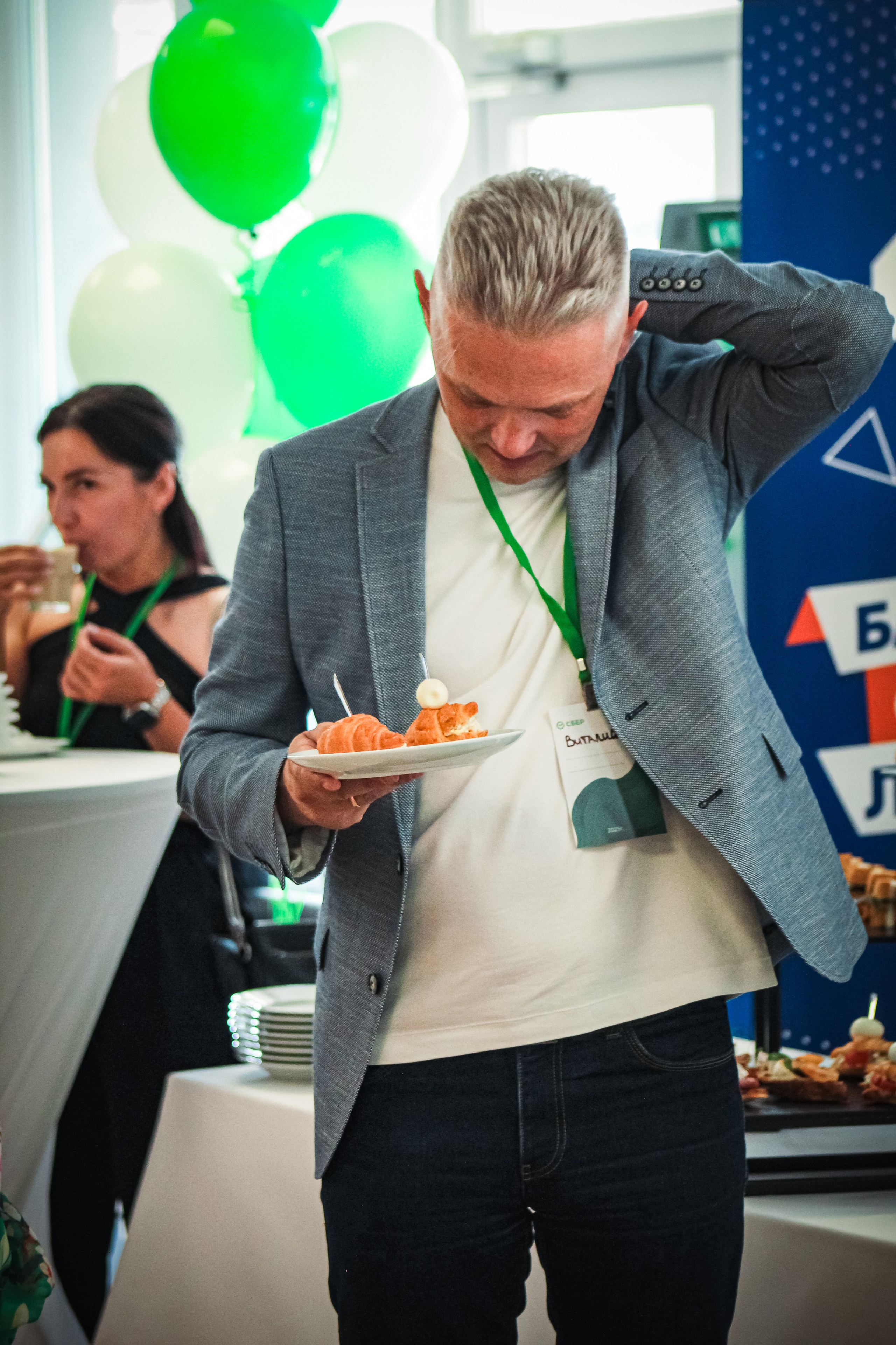 Сбер. Бизнес-завтрак. Илья Чемис — Фотограф в Мариуполе