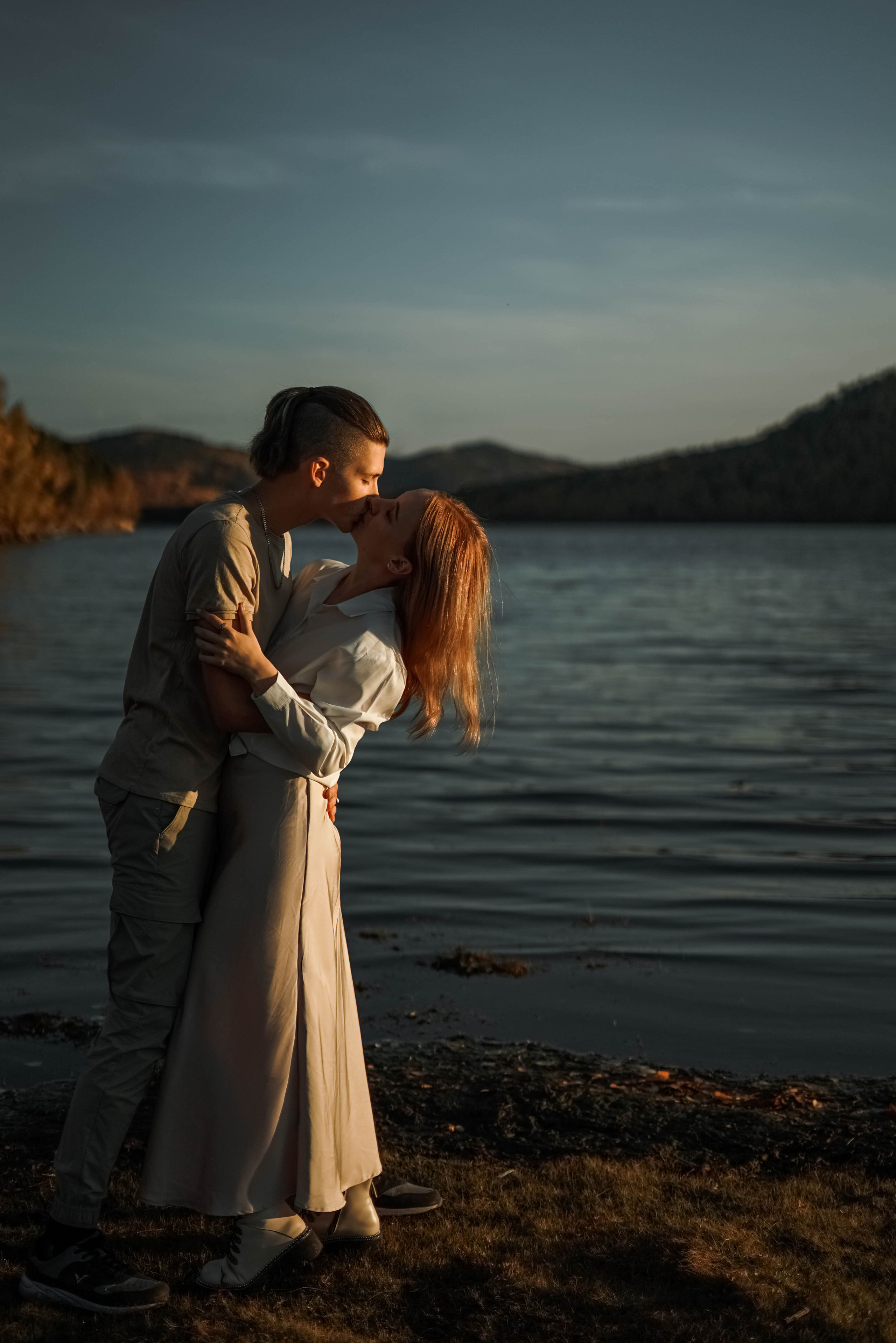 Настя и Денис (предложение на выездной фотосессии за городом). Фотограф в Иркутске