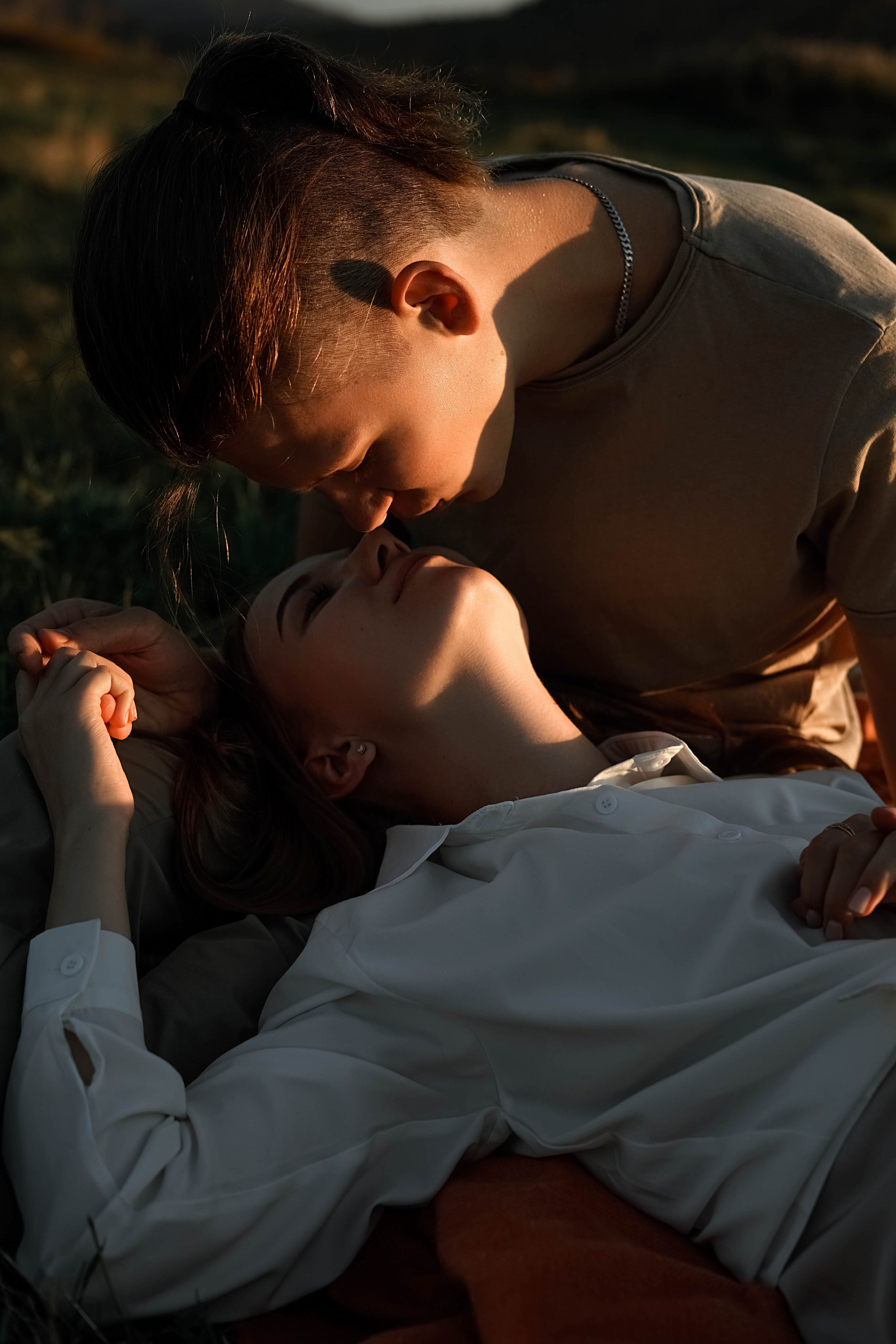 Настя и Денис (предложение на выездной фотосессии за городом). Фотограф в Иркутске