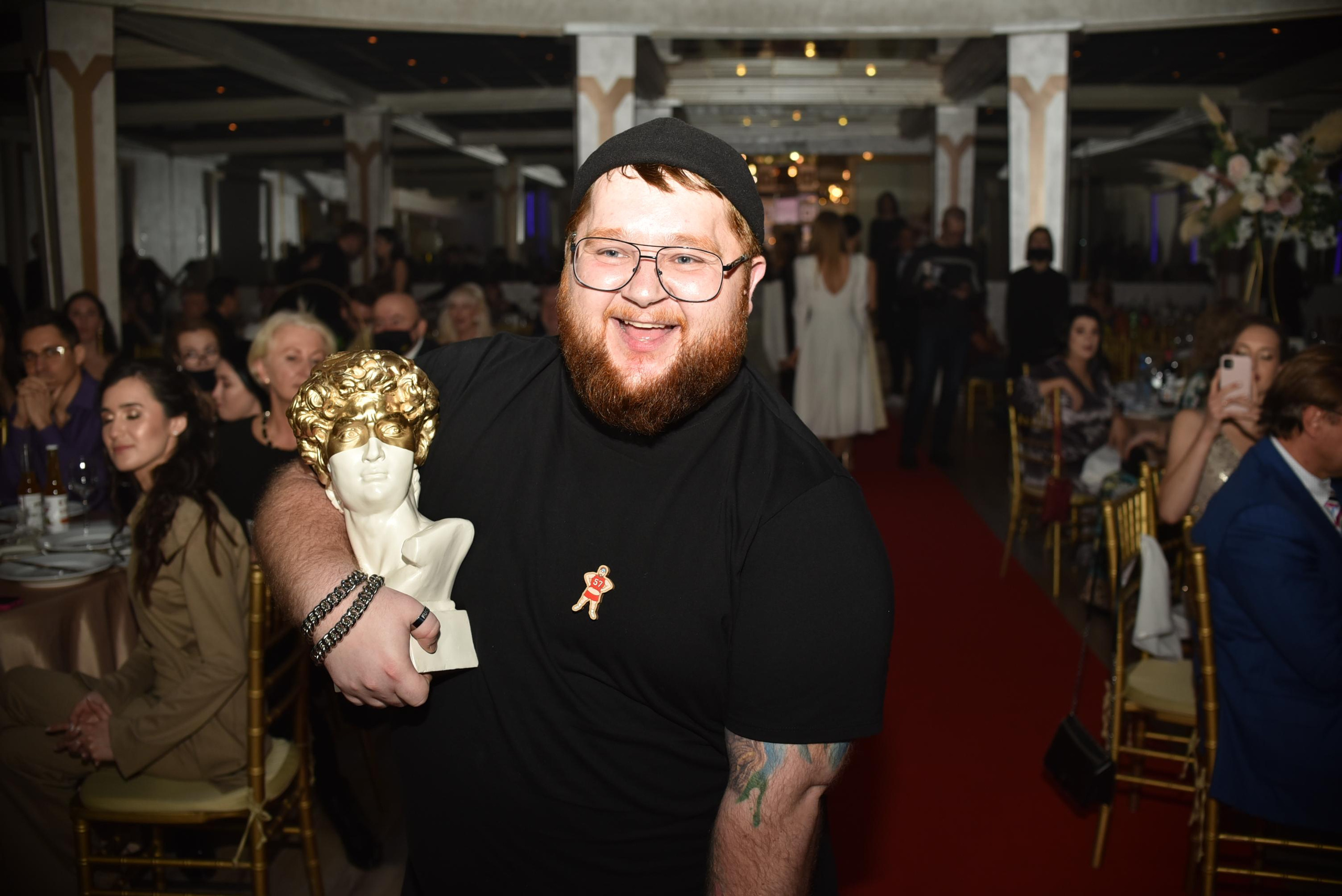 Пухляш из Little Big. Дмитрий Красилов на премии