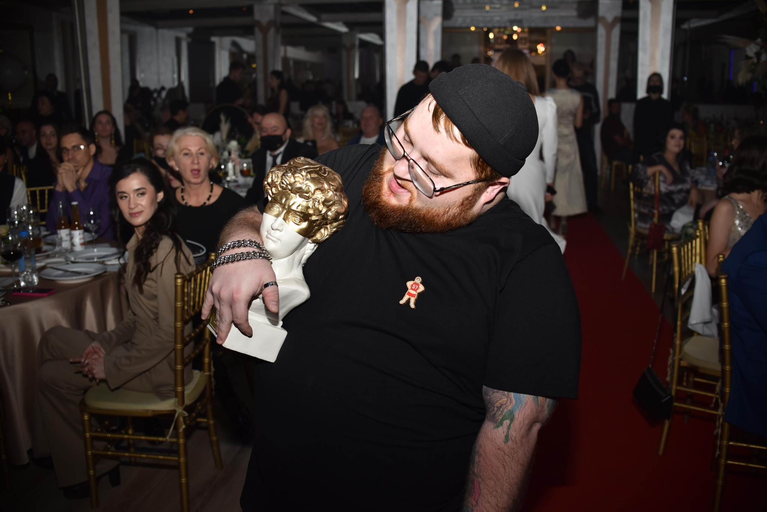 Пухляш из Little Big. Дмитрий Красилов на премии