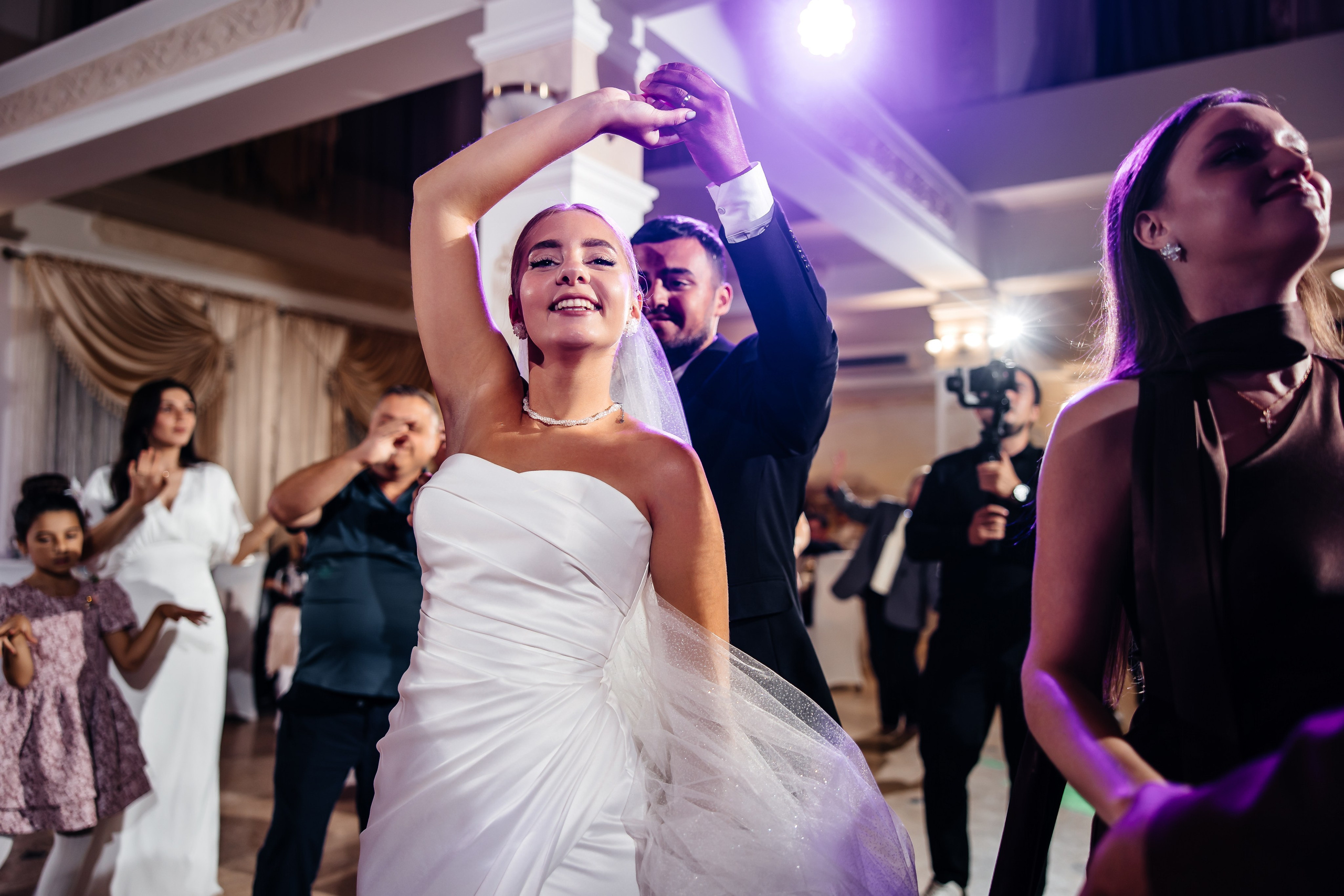 Анонс свадьбы для Арсена и Дианы. Свадебный фотограф в Крыму и Севастополе Ольга Баскакова