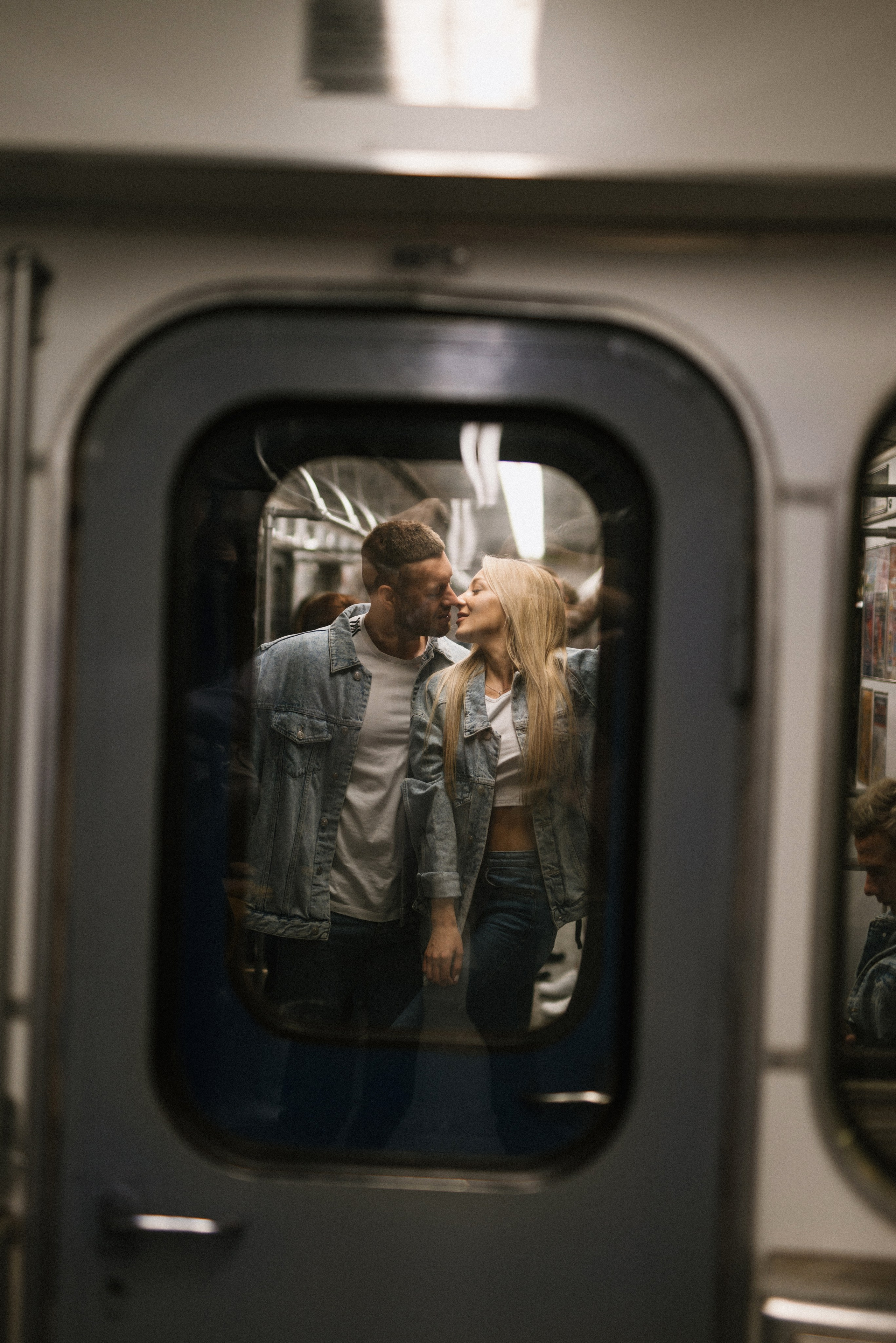 Пройдусь мурашками прямо по нам…. Свадебный фотограф в Минске и Санкт-Петербурге Вероника Аксенова