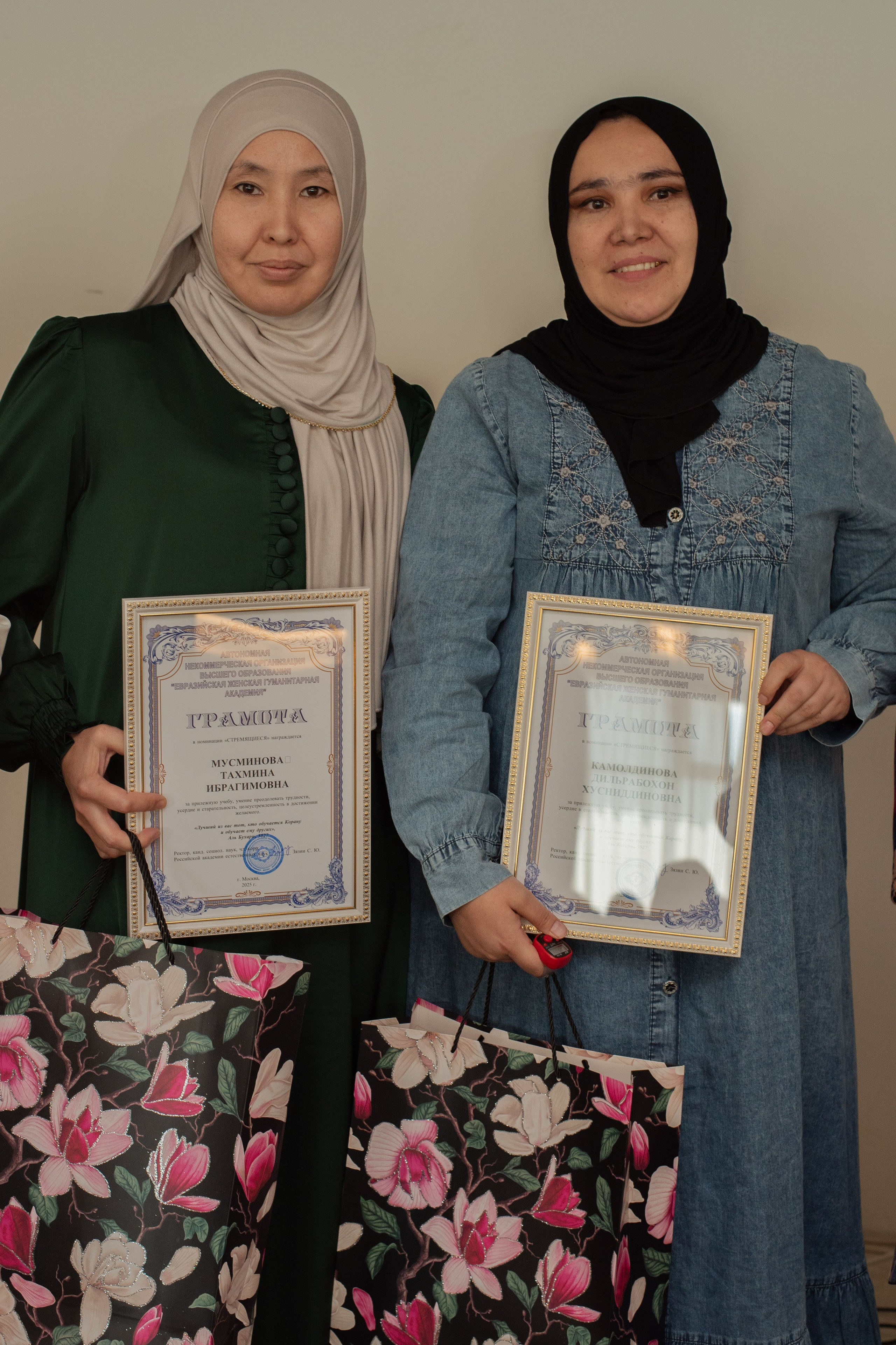 Выпускной в Евразийской женской гуманитарной академии. Лина Курочка — ваш фотограф