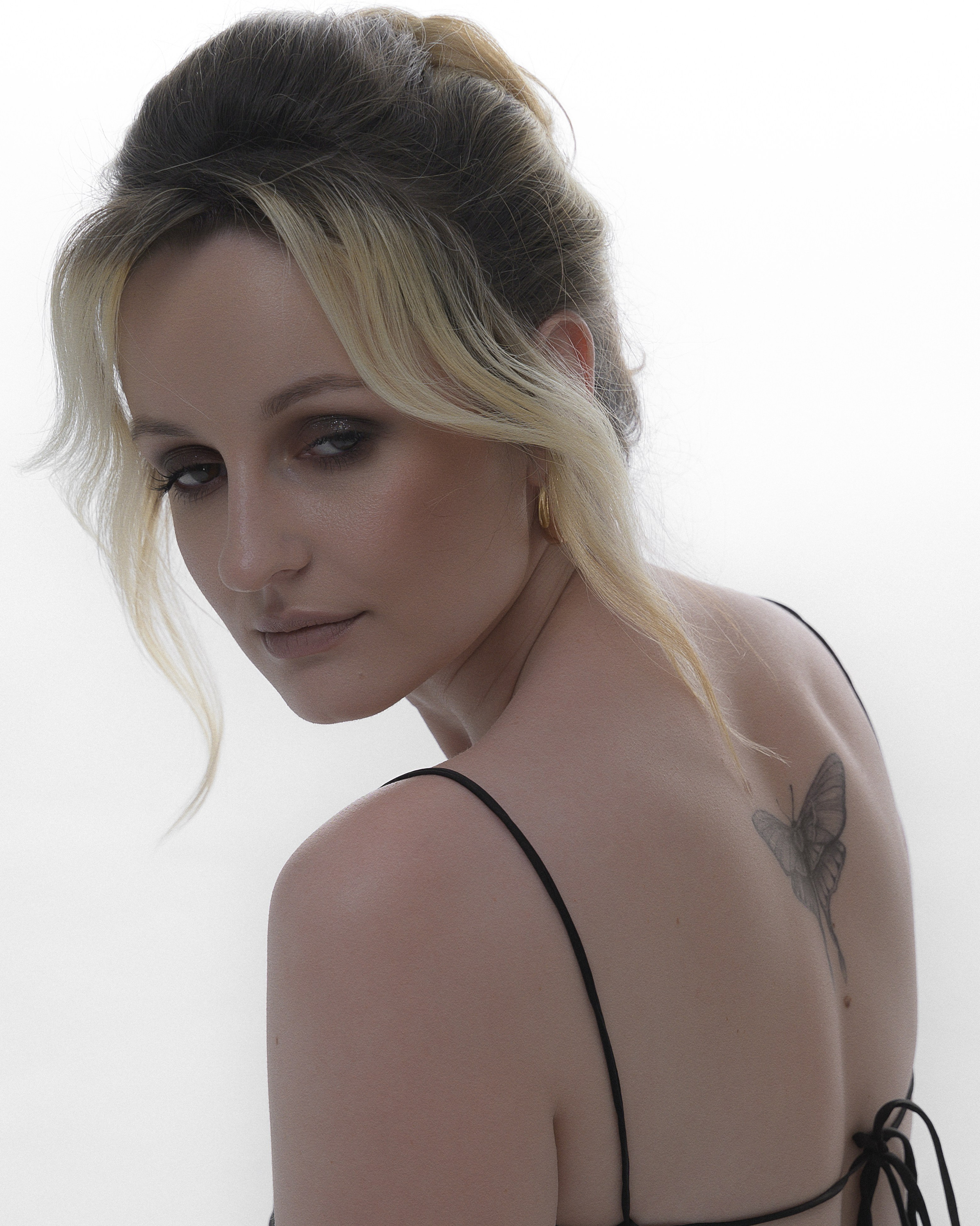 Fotografije. Studio GOBO — foto studio sa cikloramom u Novom Sadu