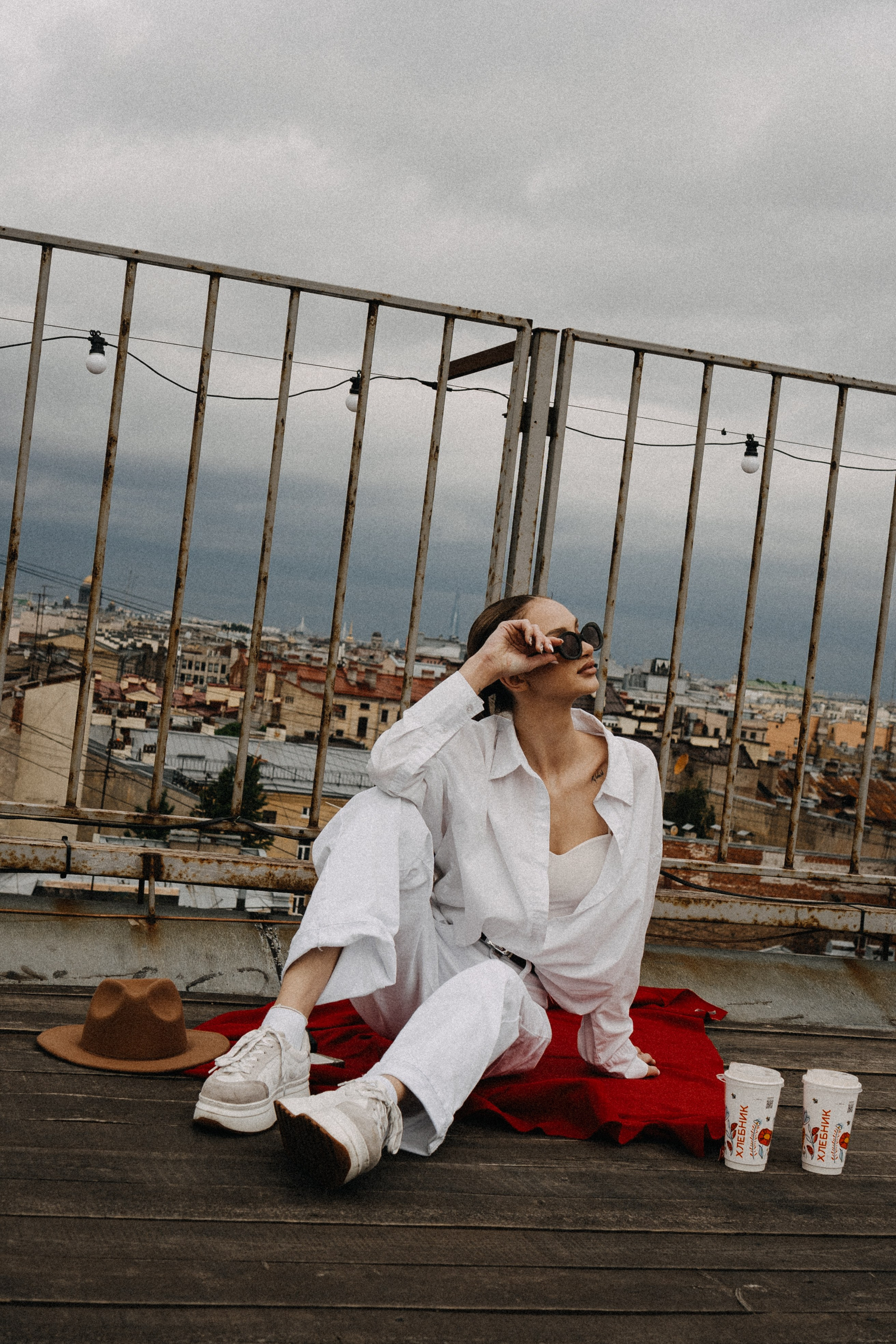 МЫ ГУЛЯЛИ ПРО КРЫШАМ ПИТЕРА. Профессиональный фотограф, Санкт-Петербург — Виктория Богомолова