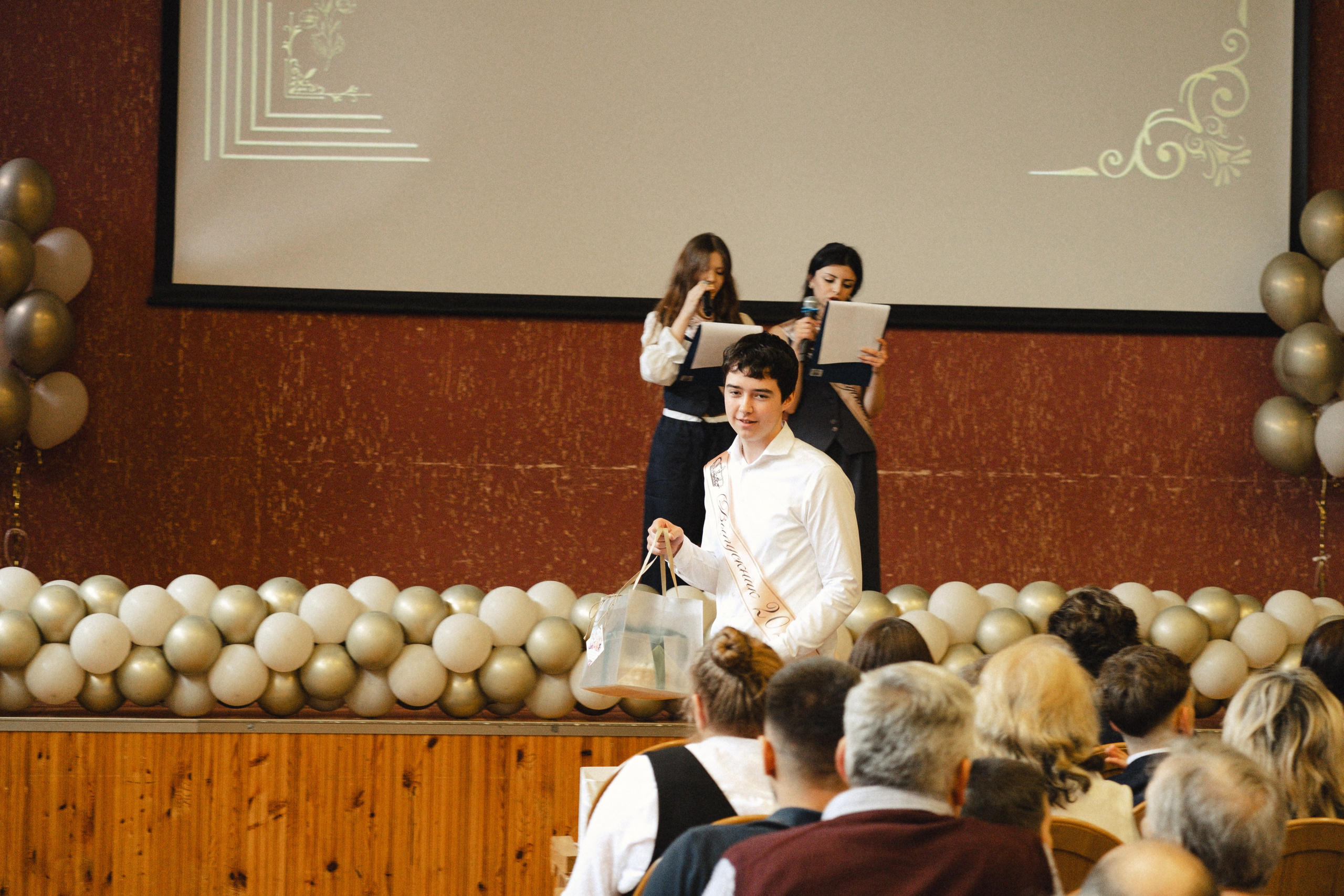 ПОСЛЕДНИЙ ЗВОНОК. Профессиональный фотограф, Санкт-Петербург — Виктория Богомолова