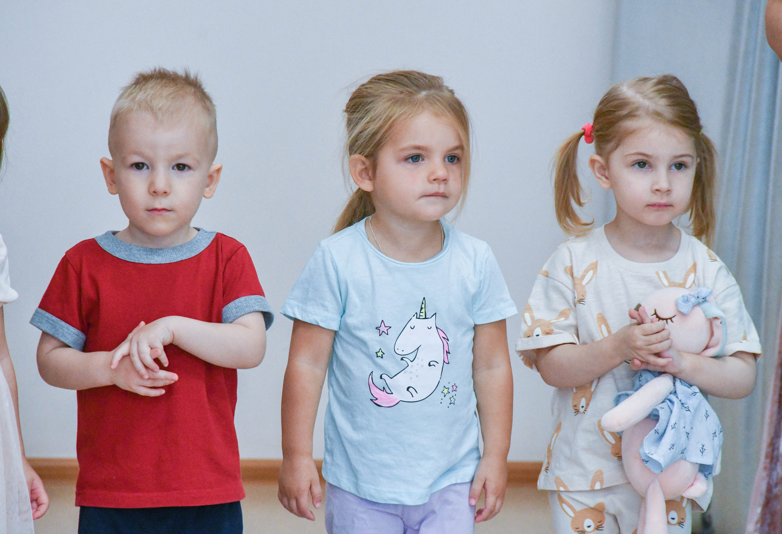 2023 г. День дошкольного работника и прогулка. Репортажный и детский фотограф в Новосибирске