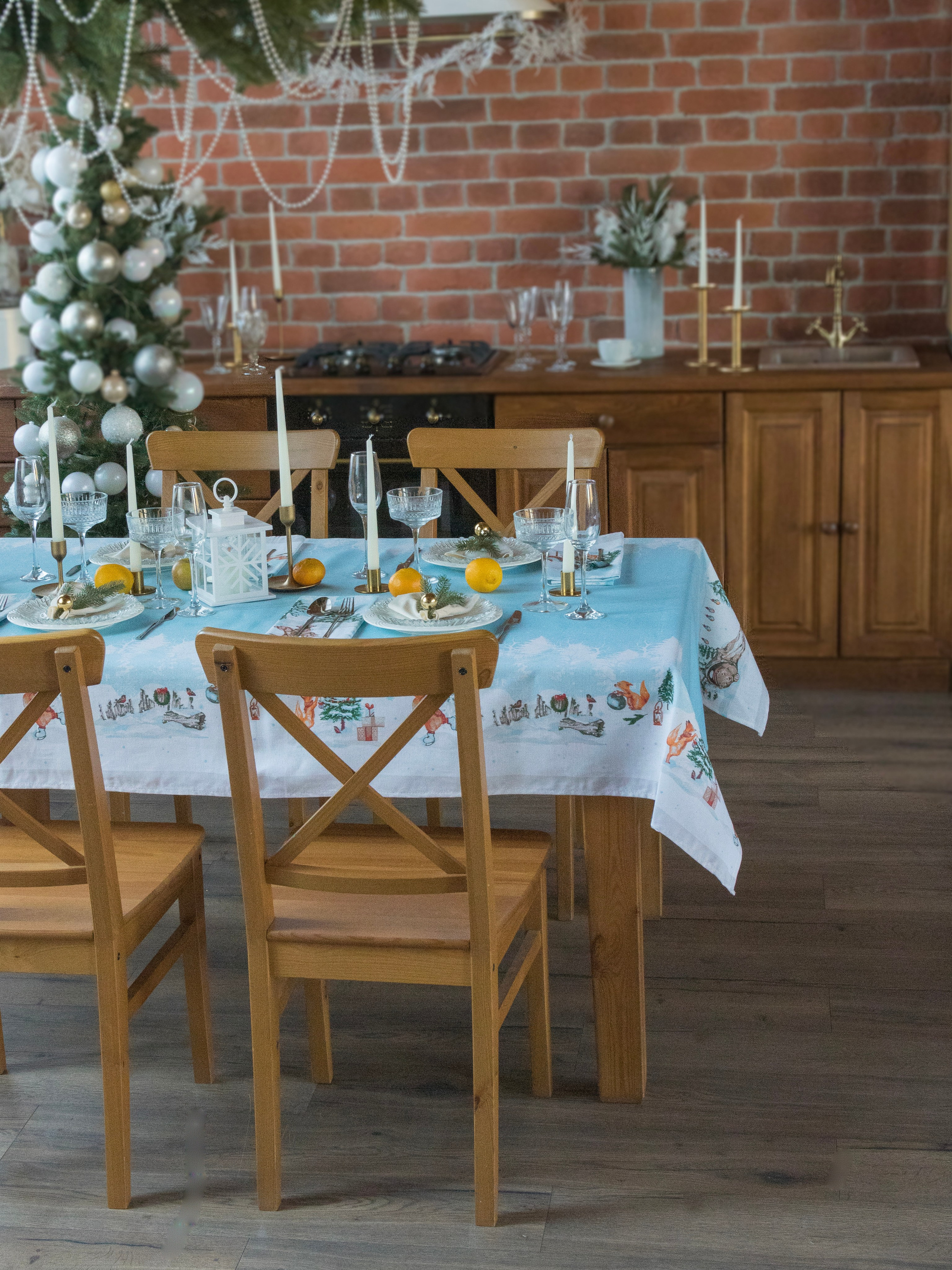 Скатерть новогодняя. Фотостудия для Wildberries Ozon