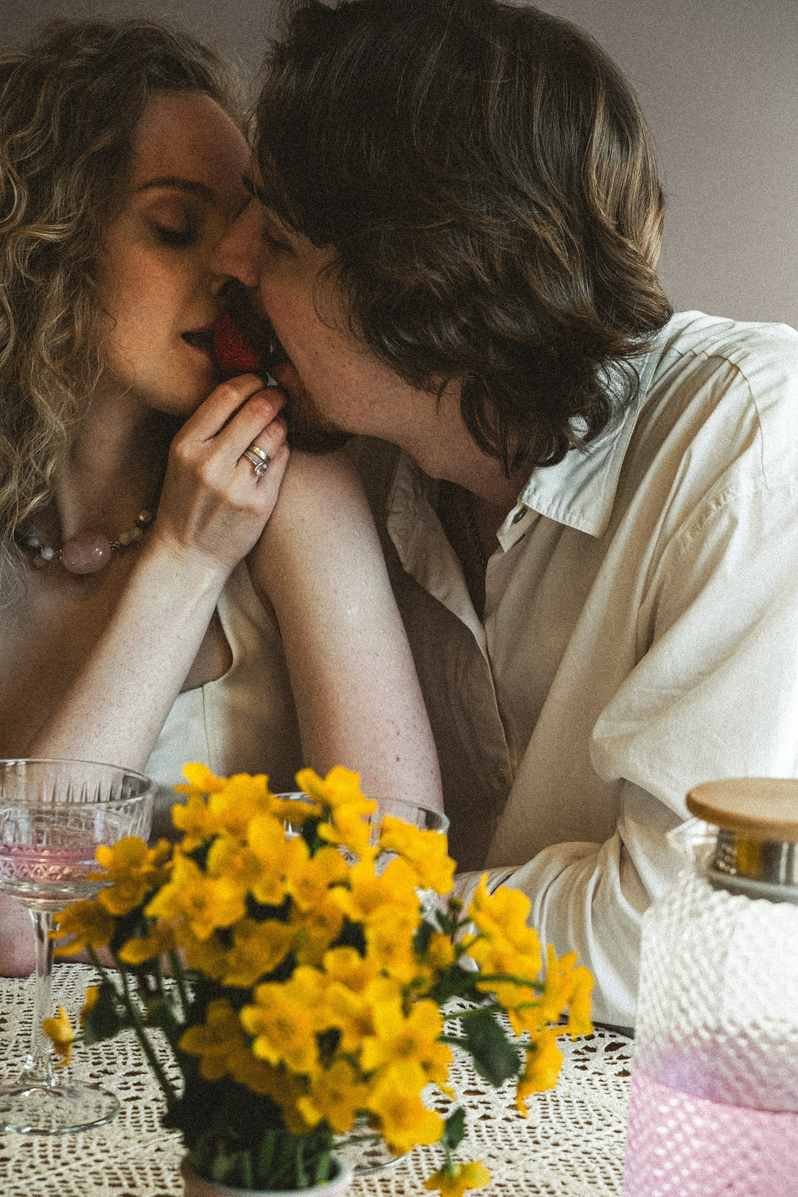 СВАДЕБНАЯ ПРОГУЛКА ПО ПЕТРОГРАДКЕ ВЕСНОЙ. СВАДЕБНАЯ ФОТОСЕССИИЯ НА ПЕТРОГРАДКЕ. Профессиональный фотограф, Санкт-Петербург — Виктория Богомолова