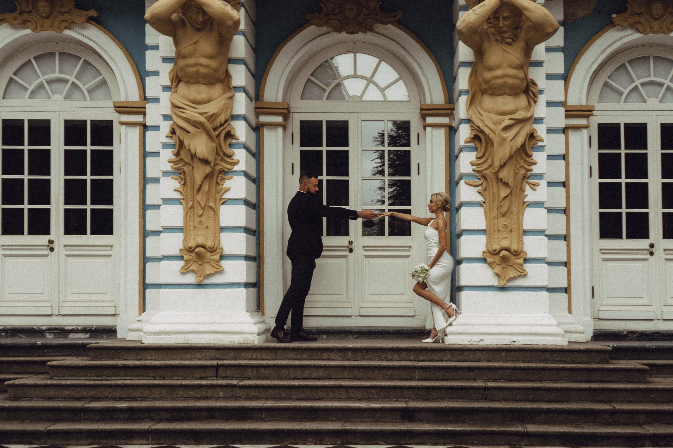 СВАДЕБНАЯ ИСТОРИЯ В ГОРОДЕ ПУШКИН ВОЗЛЕ ЕКАТЕРИНИНСКОГО ДВОРЦА И В ПАРКЕ. Профессиональный фотограф, Санкт-Петербург — Виктория Богомолова