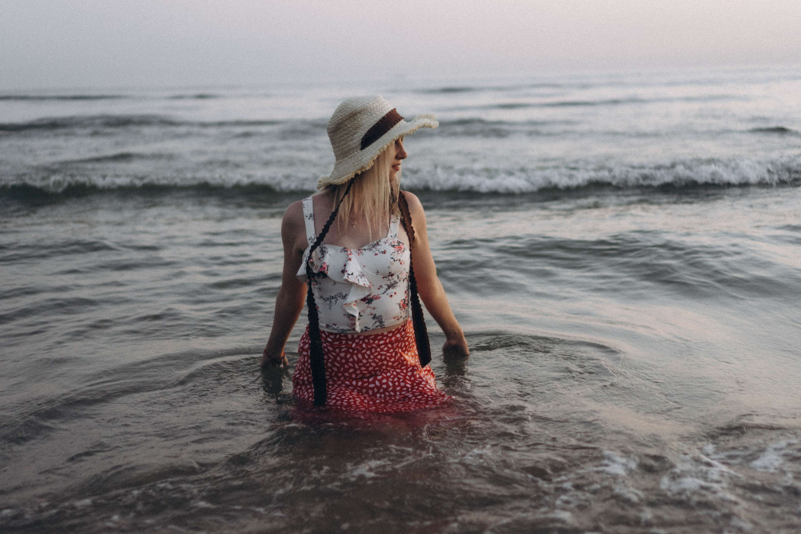 Июльский вечер на берегу черного моря. Профессиональный фотограф, Санкт-Петербург — Виктория Богомолова