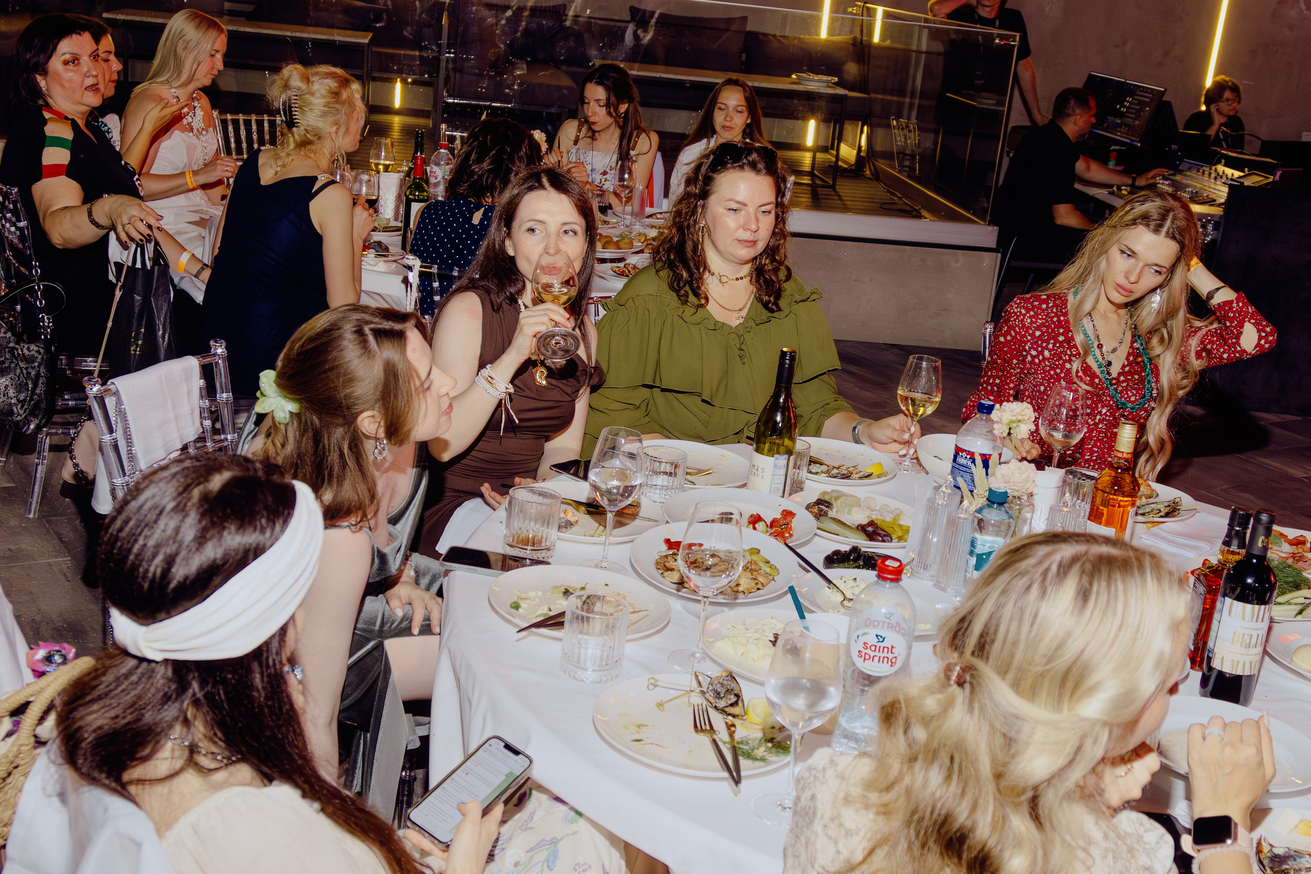 Репортажная съёмка корпоратива компании Феникс. Портретный фотограф в Ростове-на-Дону Антон Казарин