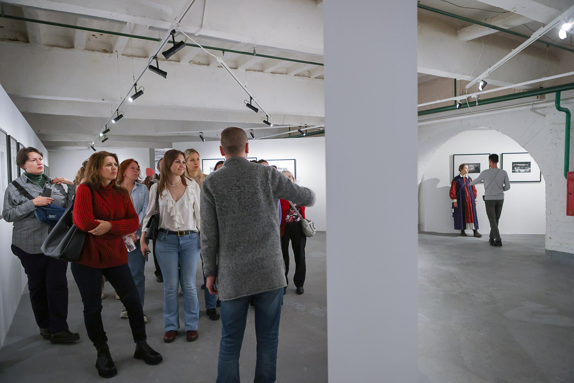 Игорь Кошельков.ЗВЁЗДЫ ОТТЕПЕЛИ. Репортажный, архитектурный, театральный и файн-арт фотограф Лена Мельникова в Москве