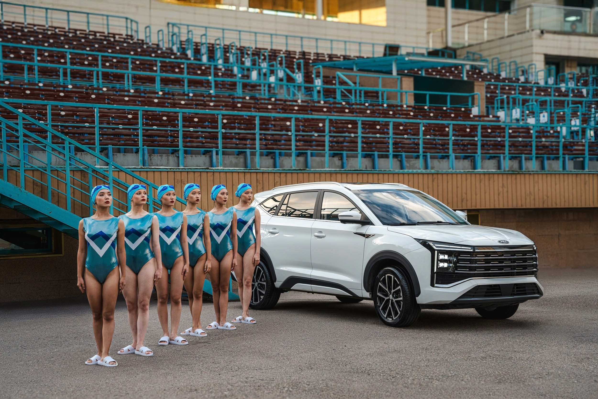 Фотосъёмка автомобиля на локации — коммерческая съёмка Алматы