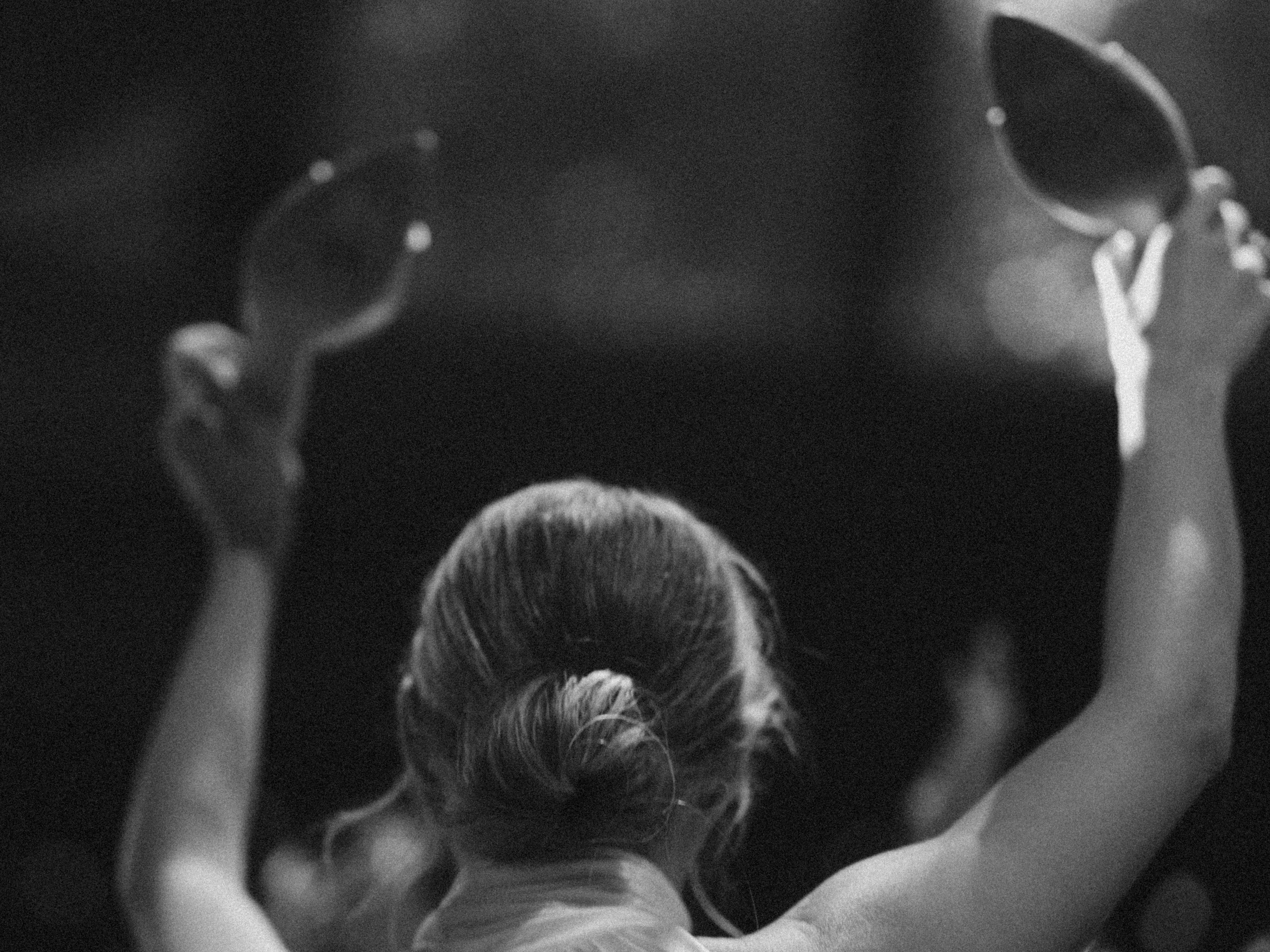 И даже птицы им пели песни. Свадебный фотограф Наташа Алешина