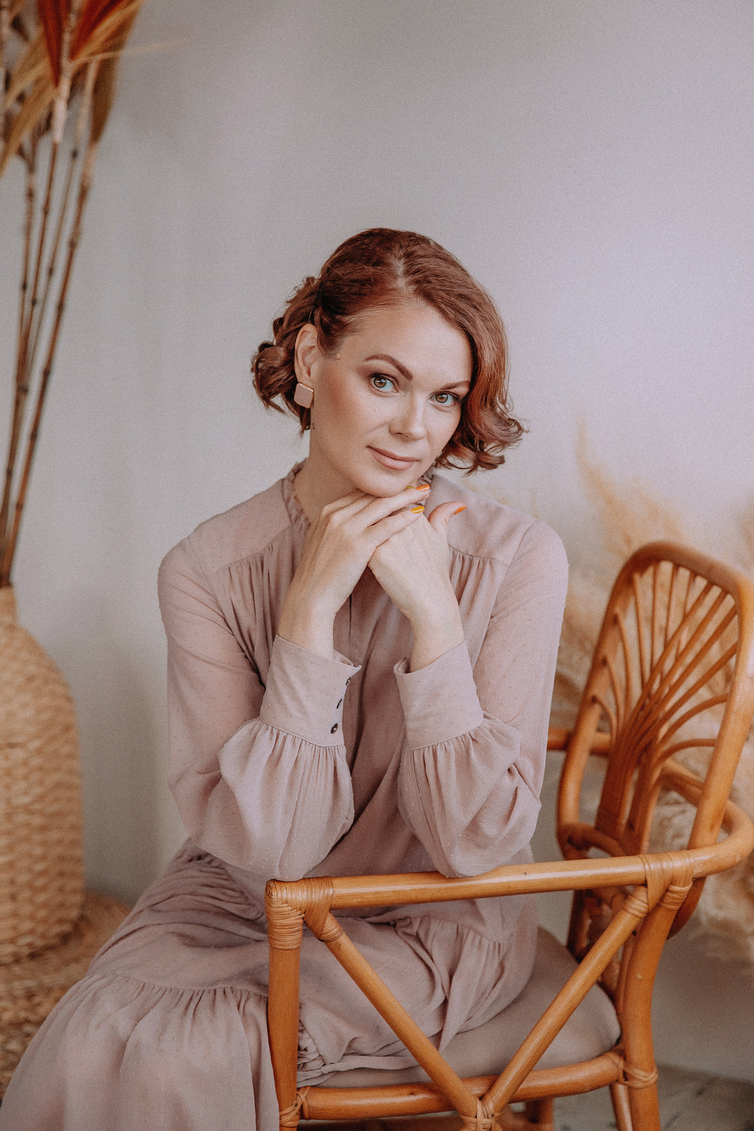 Женственная фотосессия в RootRoom. Детский и семейный фотограф в Красноярске Юлия Бирюкова