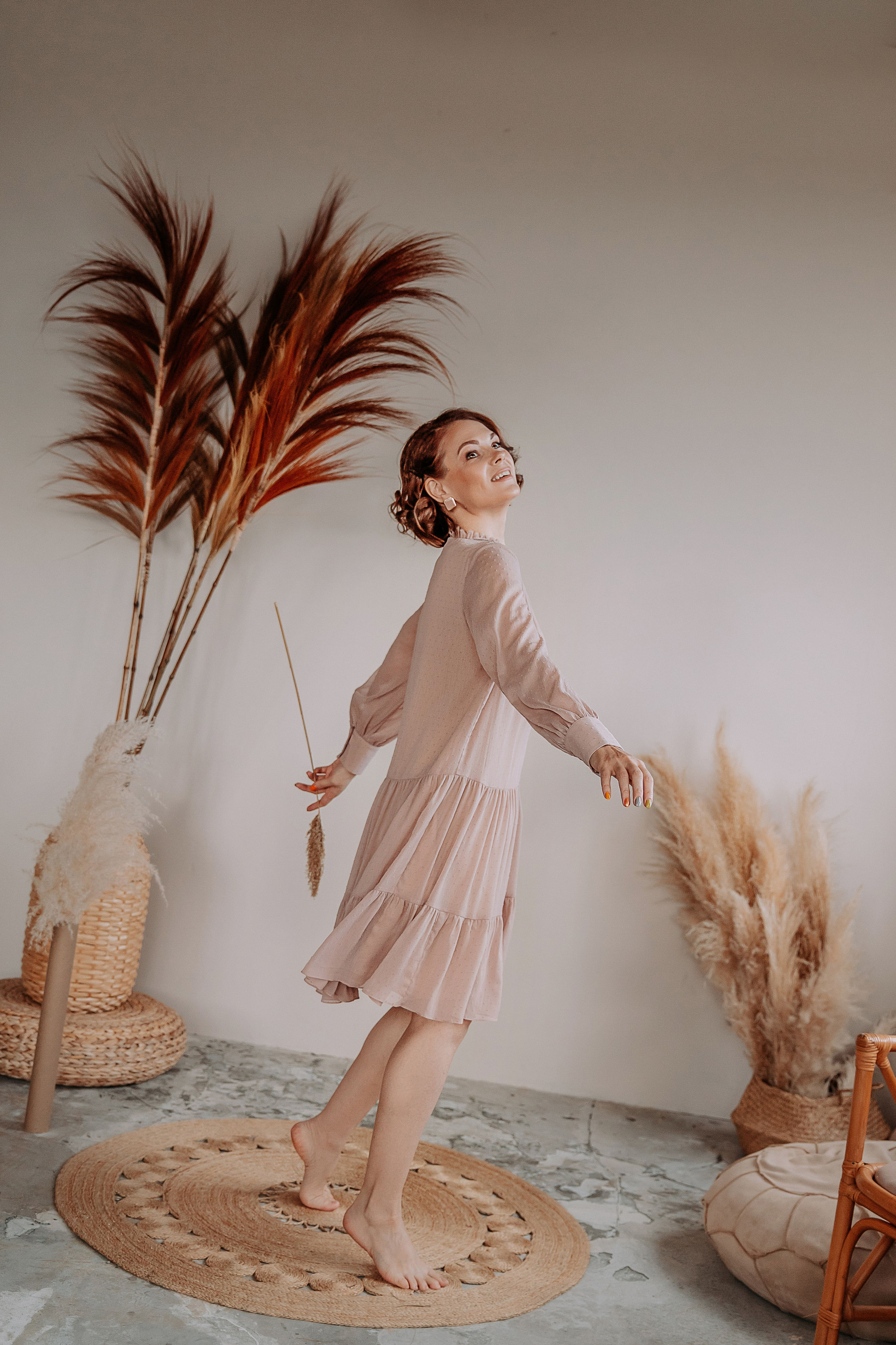 Женственная фотосессия в RootRoom. Детский и семейный фотограф в Красноярске Юлия Бирюкова