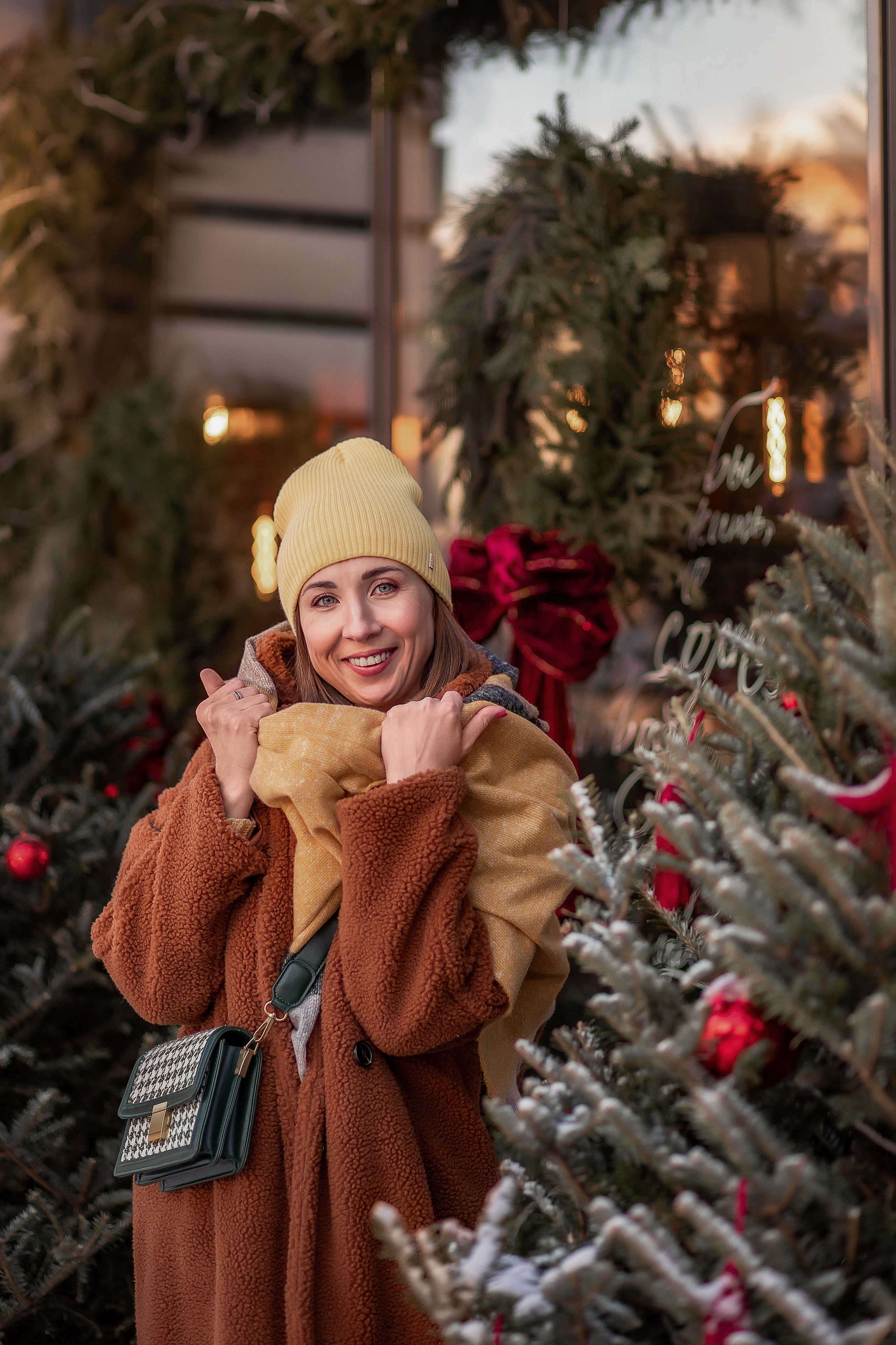 Яркая фотопрогулка с апельсинами. Детский и семейный фотограф в Красноярске Юлия Бирюкова