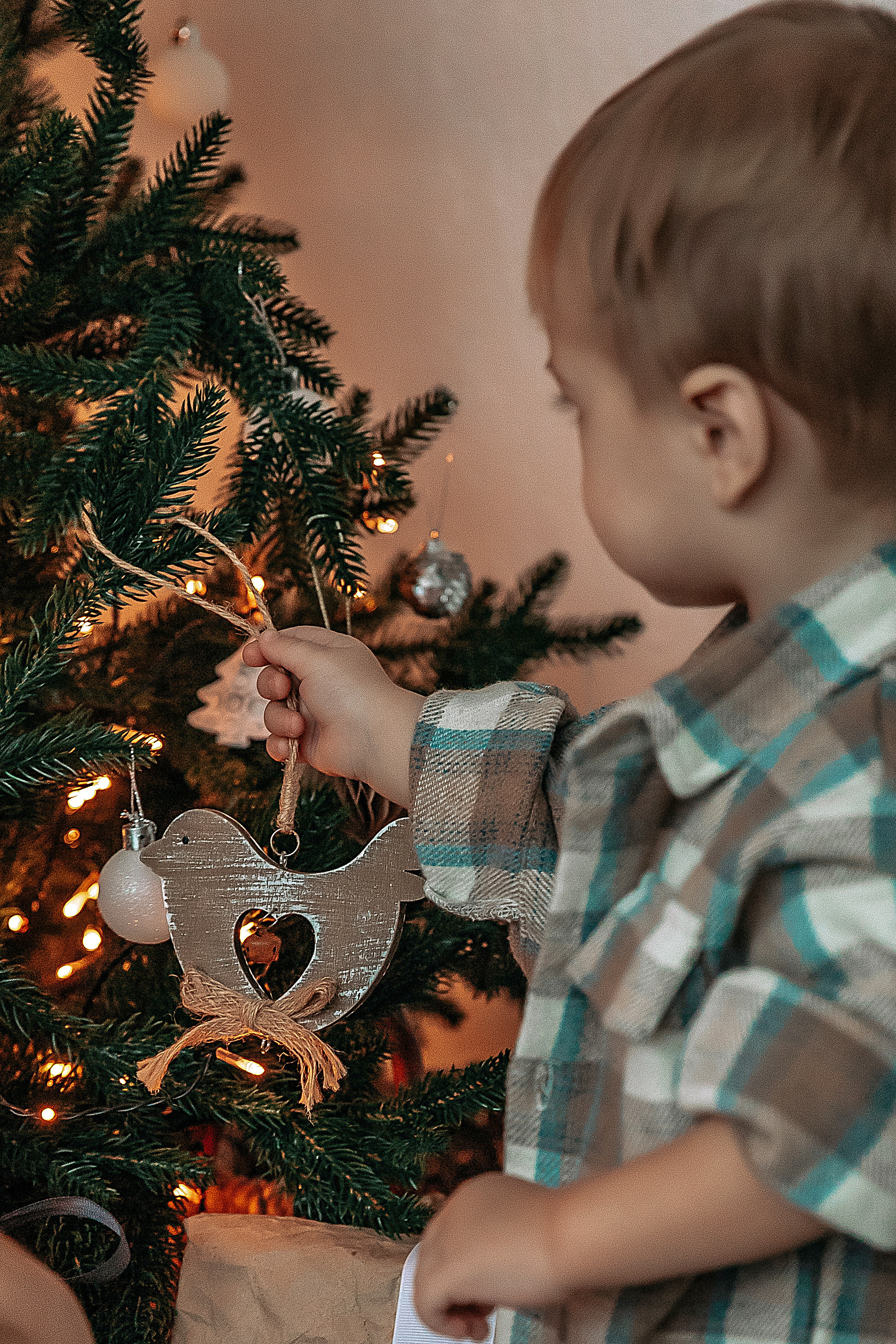 Никита с мамой и папой в детской фотостудии. Детский и семейный фотограф в Красноярске Юлия Бирюкова