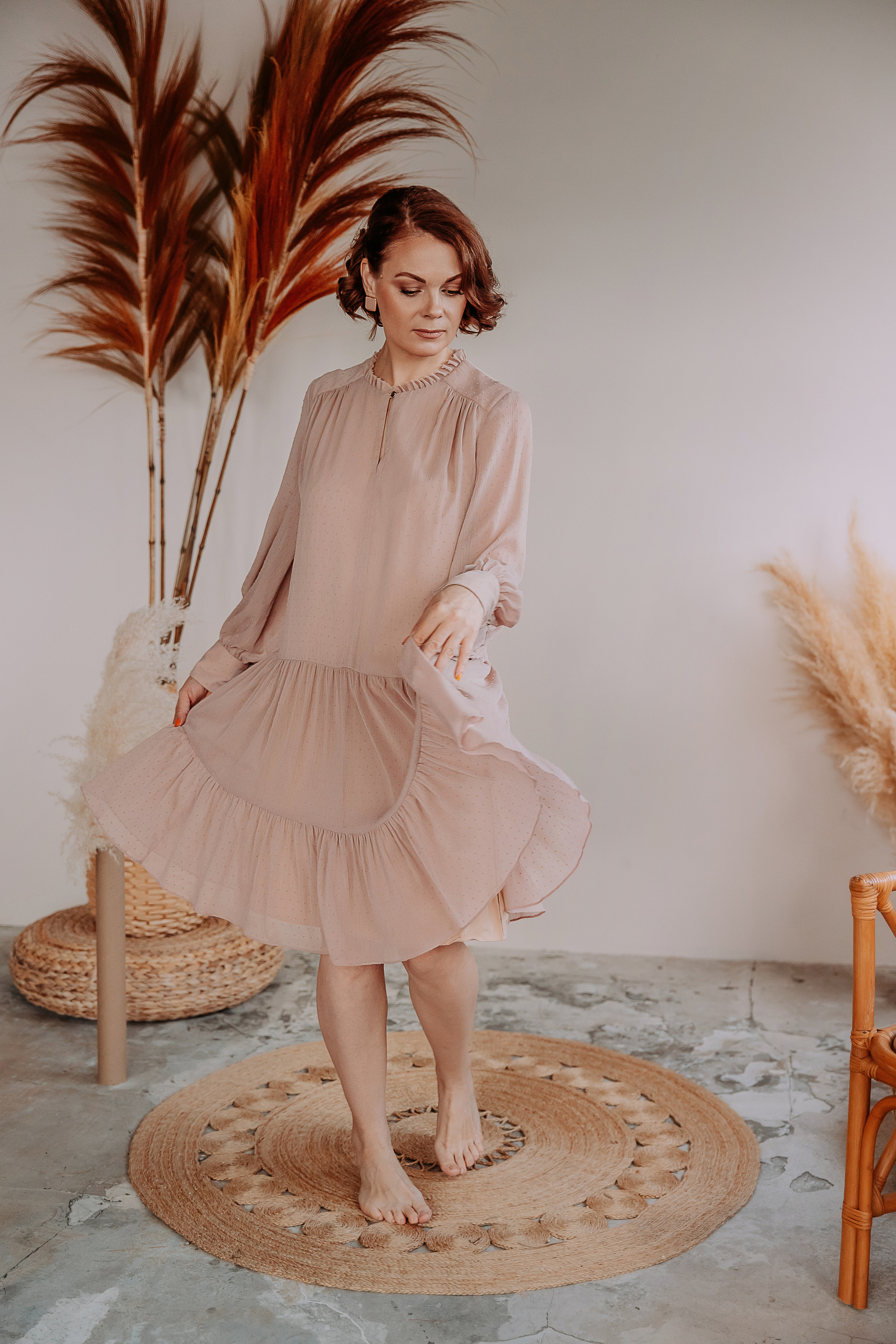 Женственная фотосессия в RootRoom. Детский и семейный фотограф в Красноярске Юлия Бирюкова