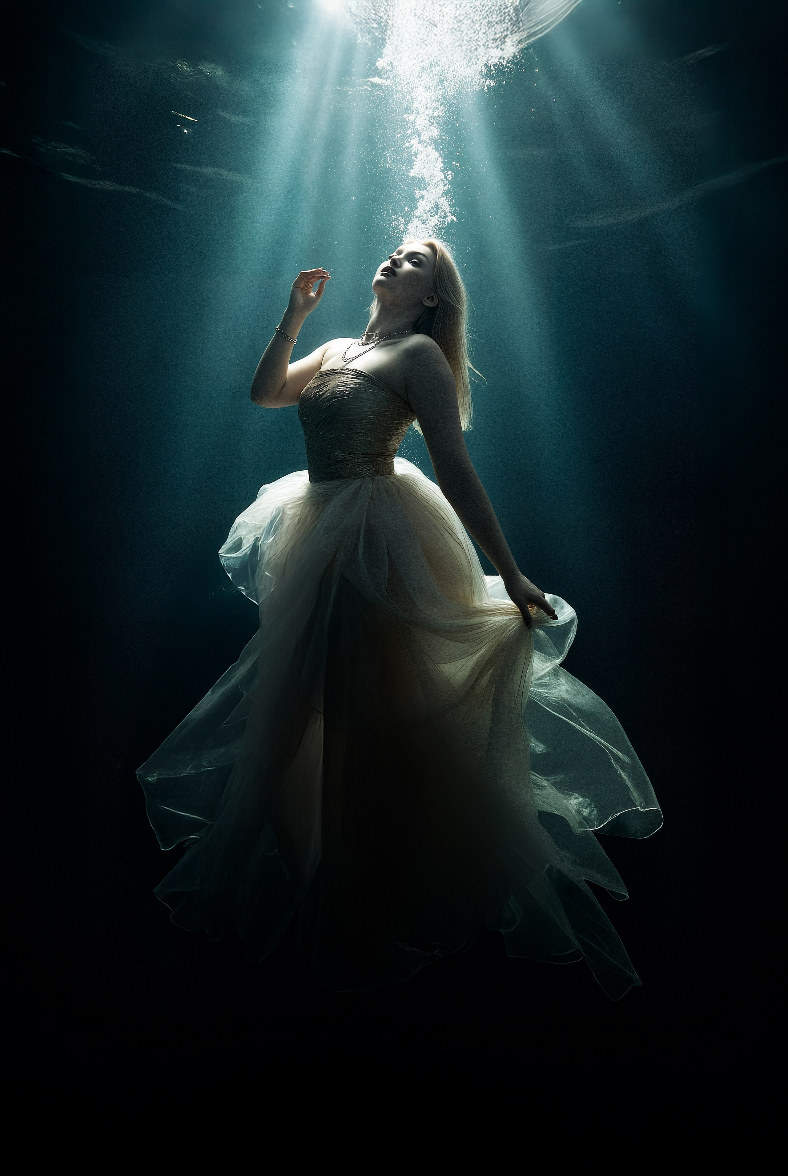 Нейроконтент. Alexey Sentyurin, brands and business photographer in Moscow