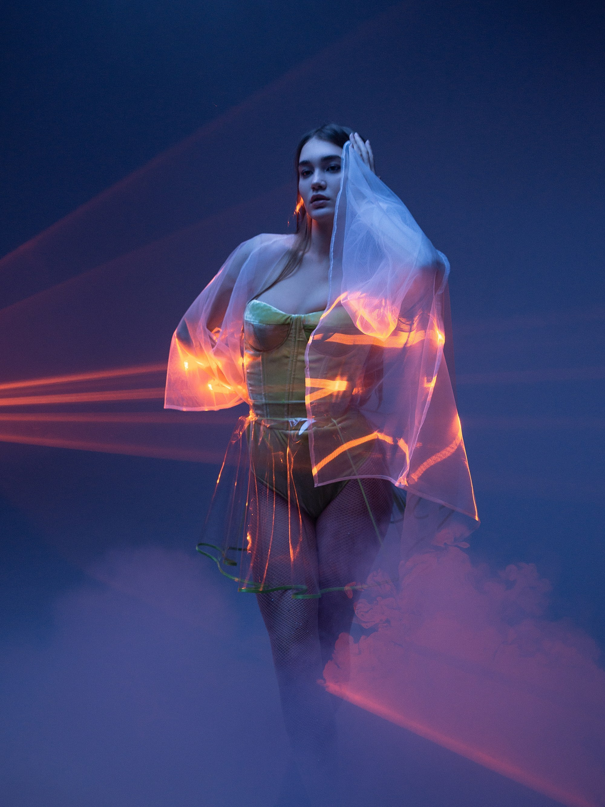 Фотосъёмка с лазером и дымом в Туле. Предметный и портретный фотограф в Туле. Юлия Даниленко