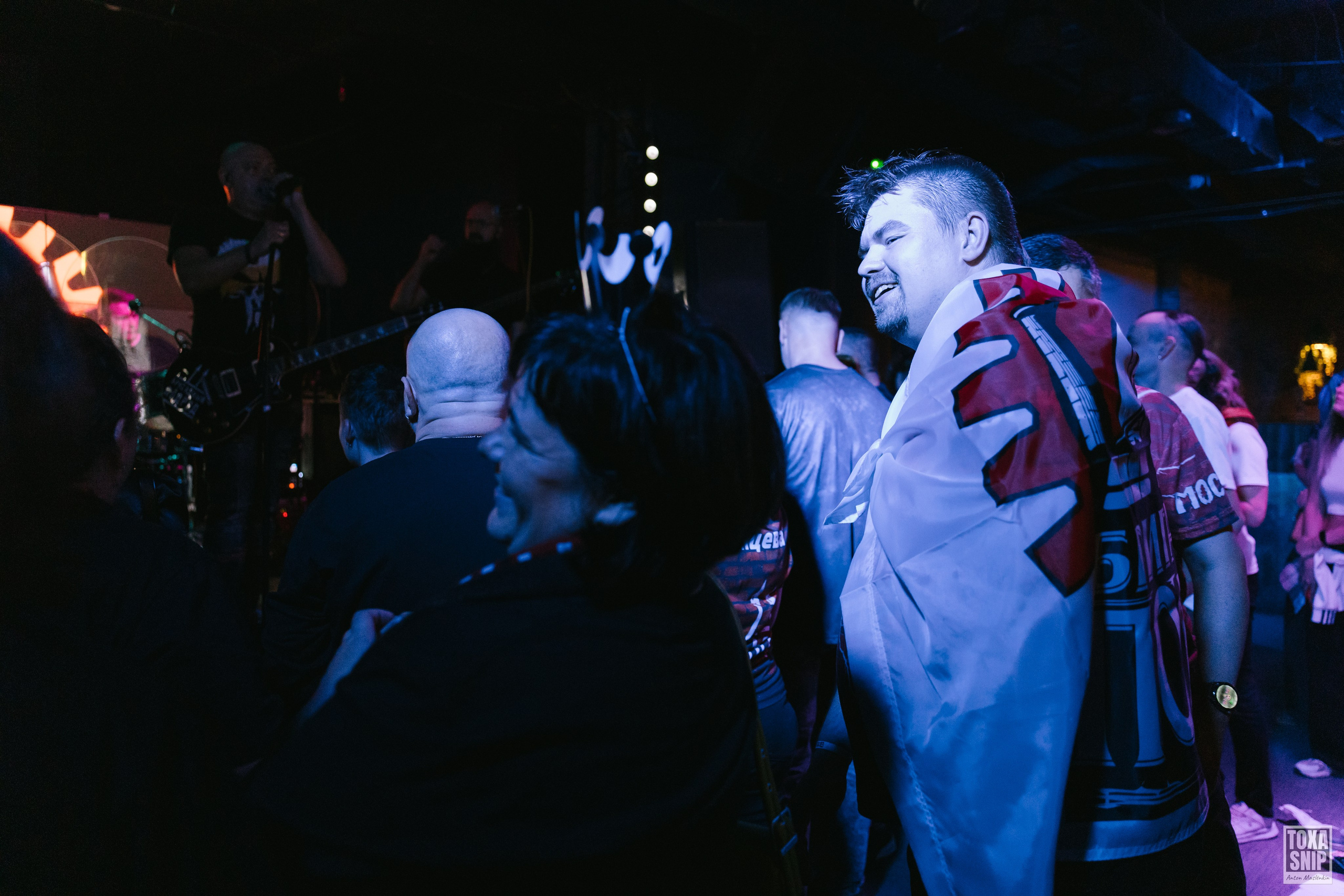 Бригадный подряд (03.10.2025). Toxasnip Photo | Anton Maslenkin