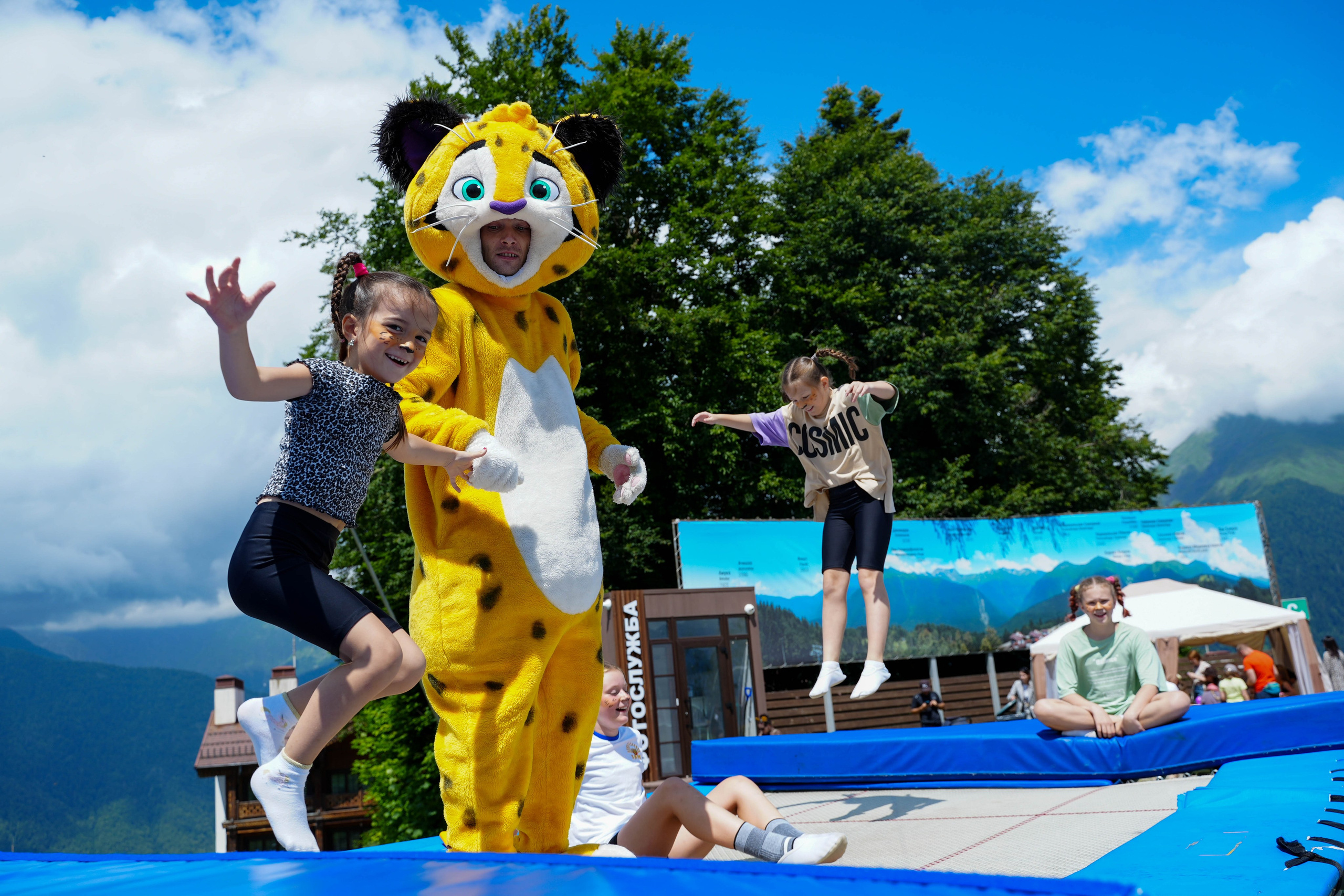 День леопарда на курорте Газпром Поляна. Репортажный фотограф в Красной Поляне и Сочи Павлюченко Екатерина