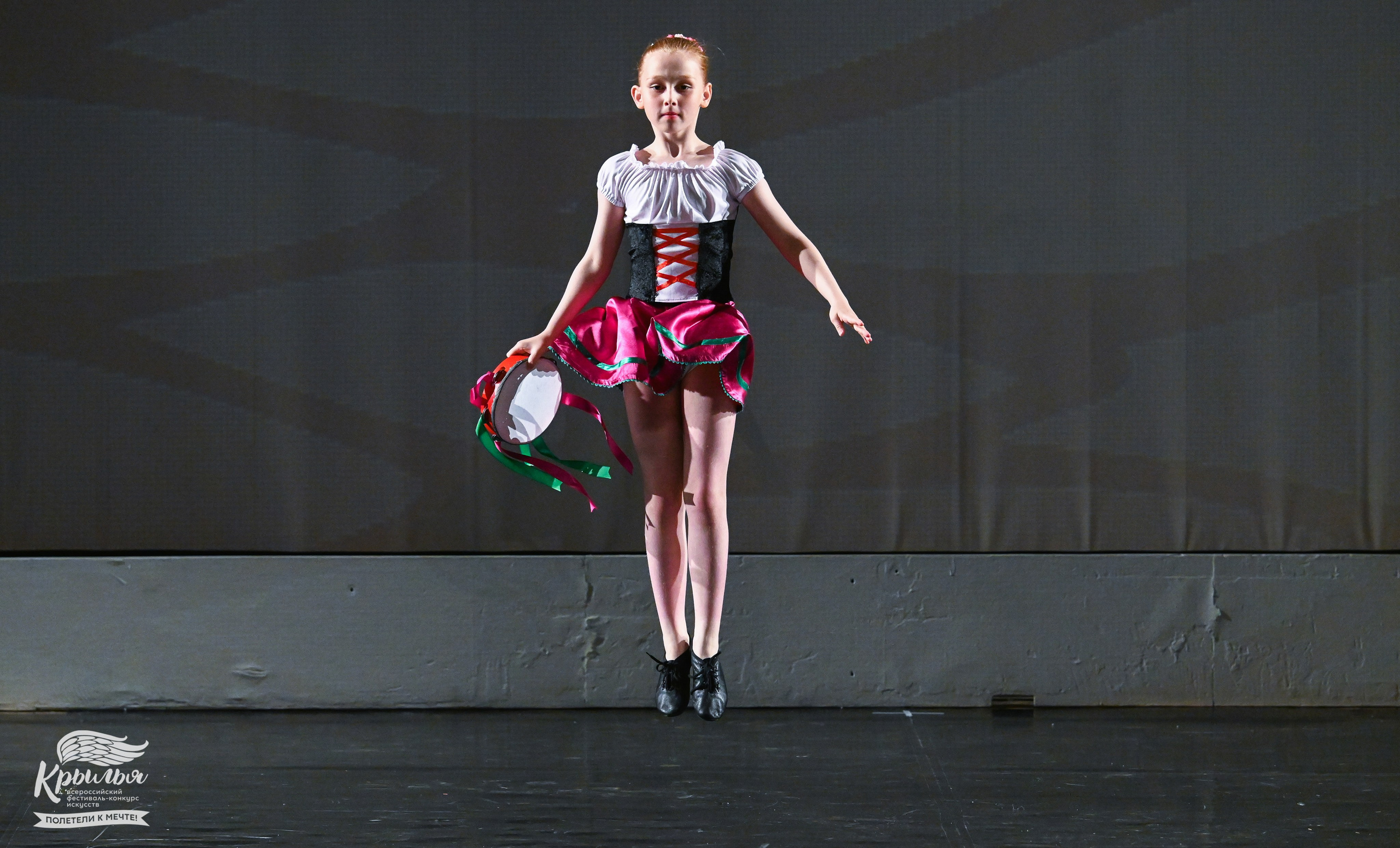 04.06.2025 Всероссийский фестиваль-конкурс искусств «Крылья» г. Санкт- Петербург. Медиастудия Фото Концепт