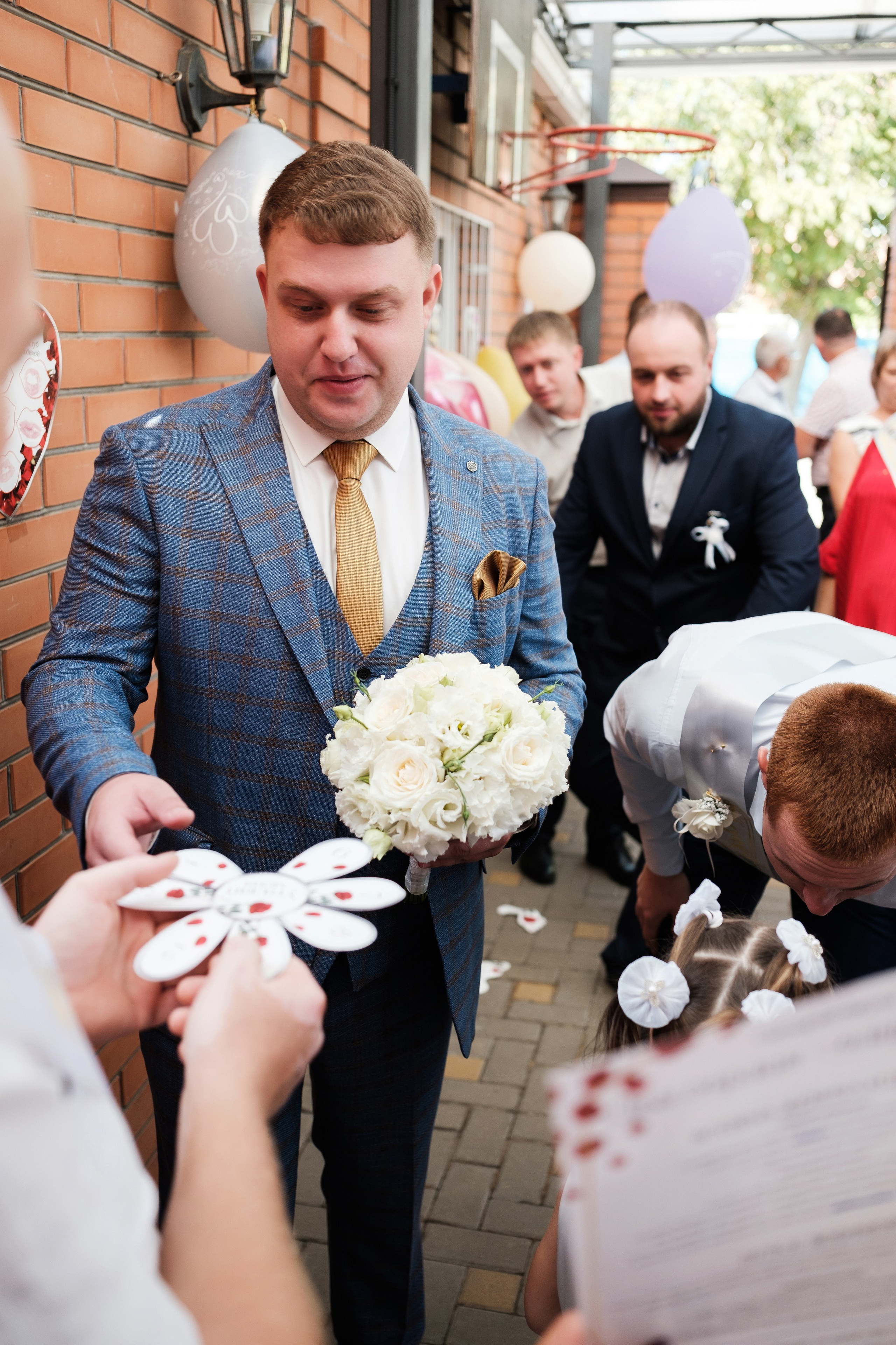 Виктор и Анна. Свадебный фотограф | репортаж | праздники | крещение