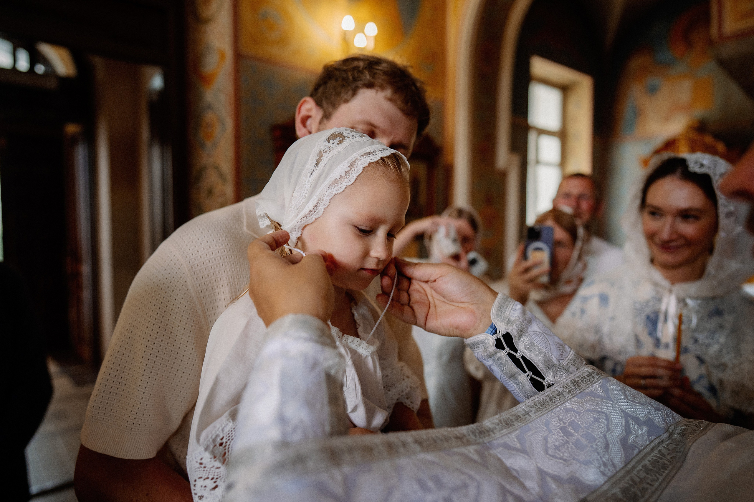 Крещение Эммы. Фотограф на Крещение и Венчание в Красноярске Рамазанова Юлия