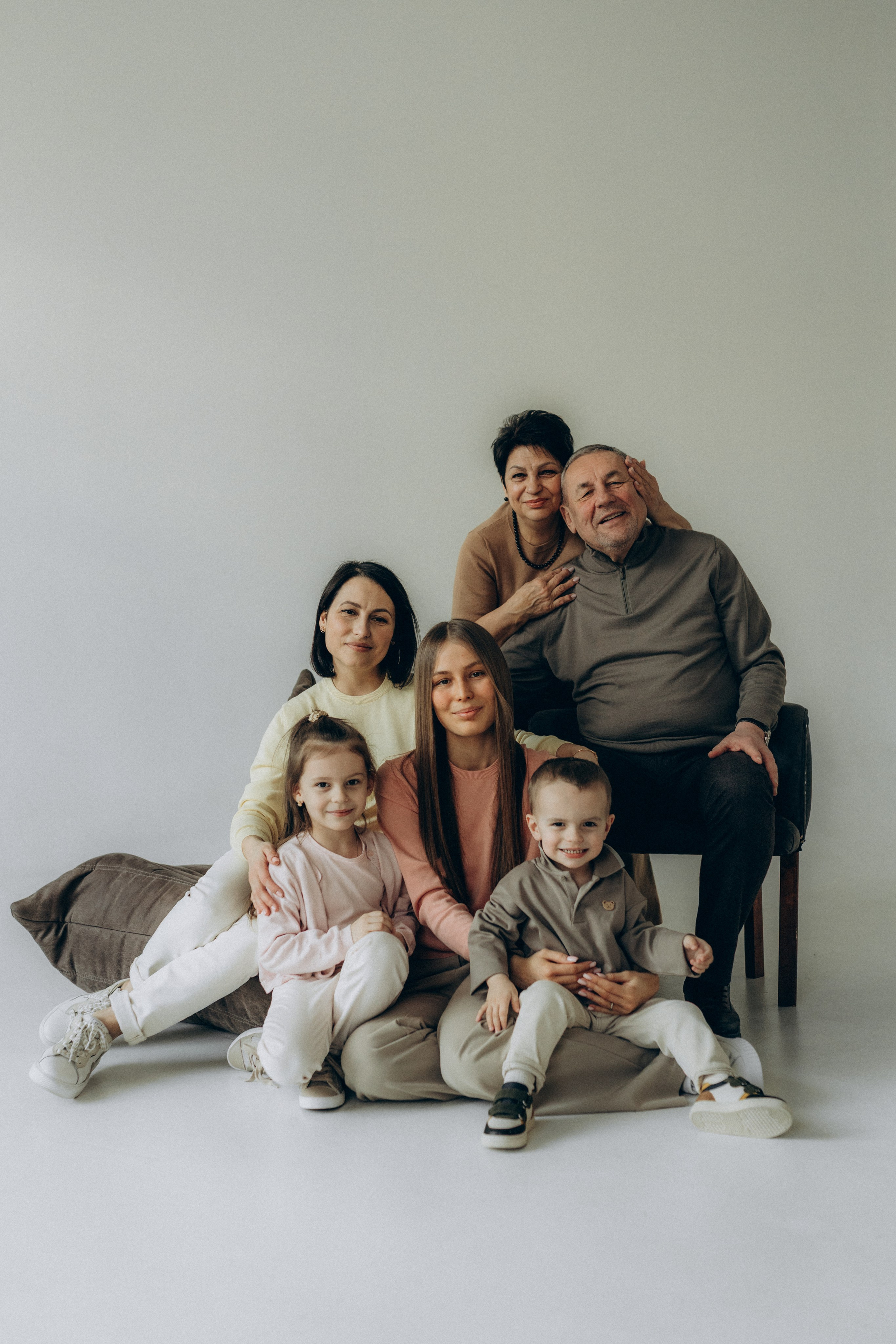 Семейная съёмка на циклораме. Фотограф НОГИНСК, Москва, Анастасия Белая