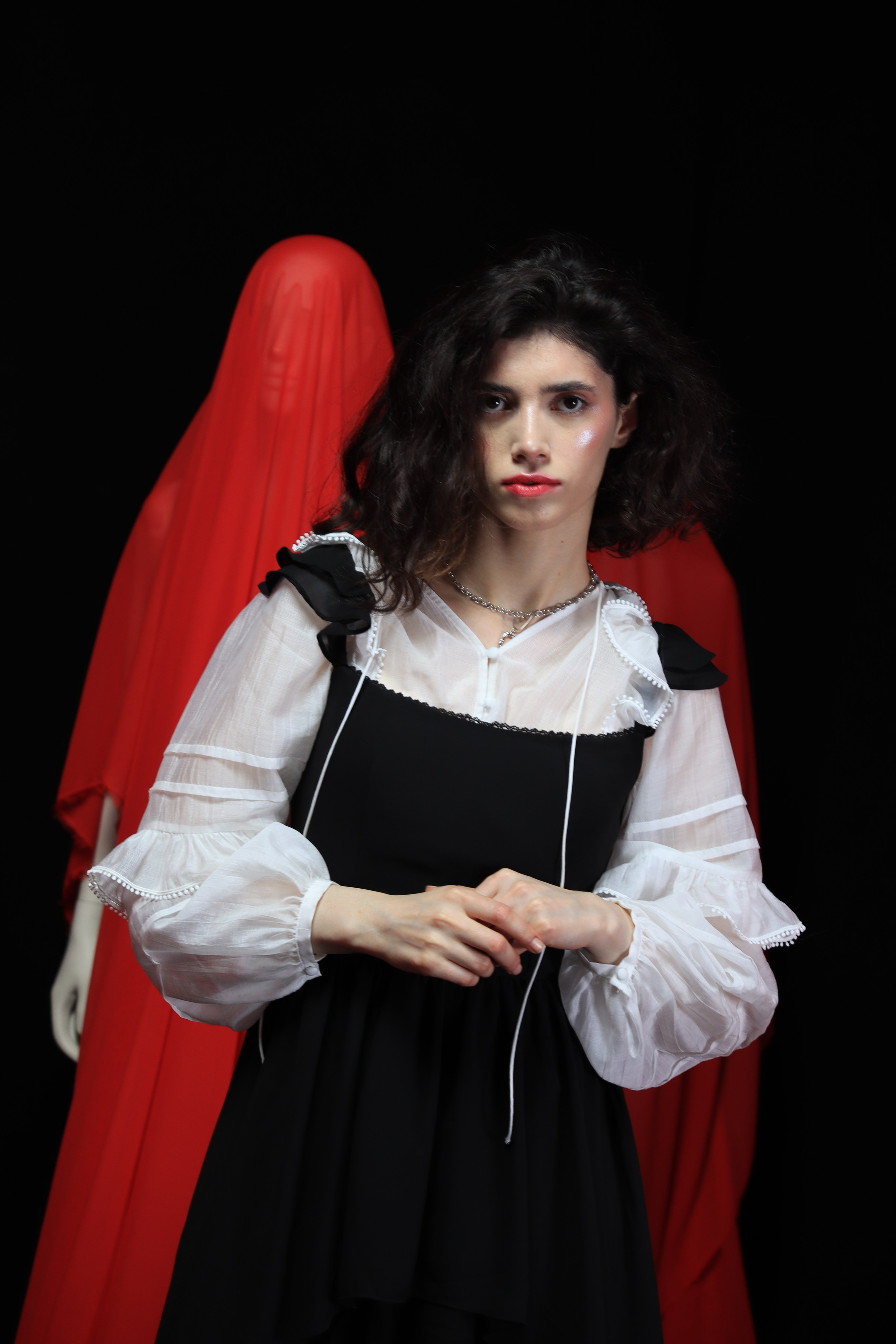 Профессиональная фотосессия в студии с образом