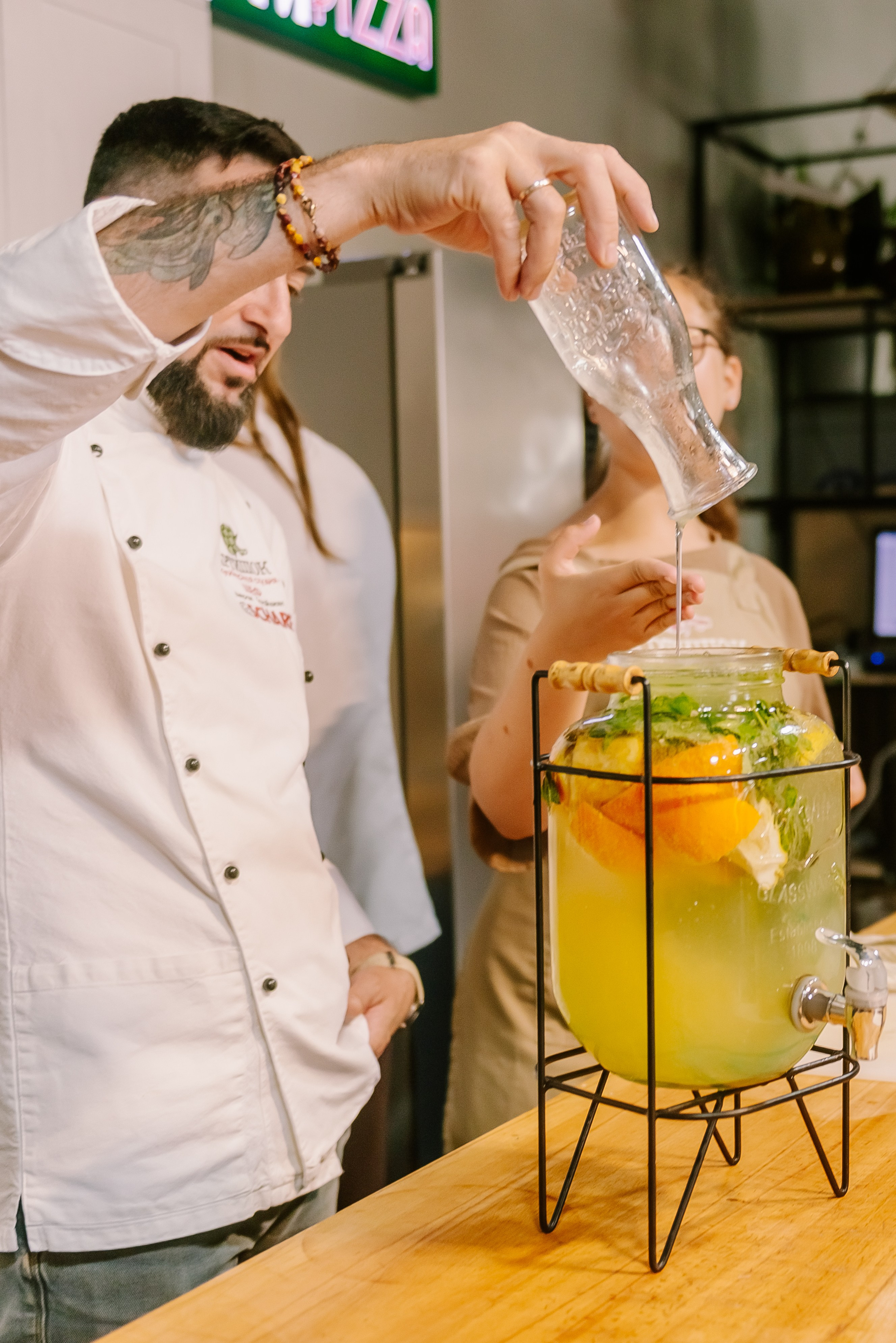 Инклюзивная кухня добра в Артишок 30. 07.35. Детский фотограф, семейный фотограф и репортажи в Кемерово