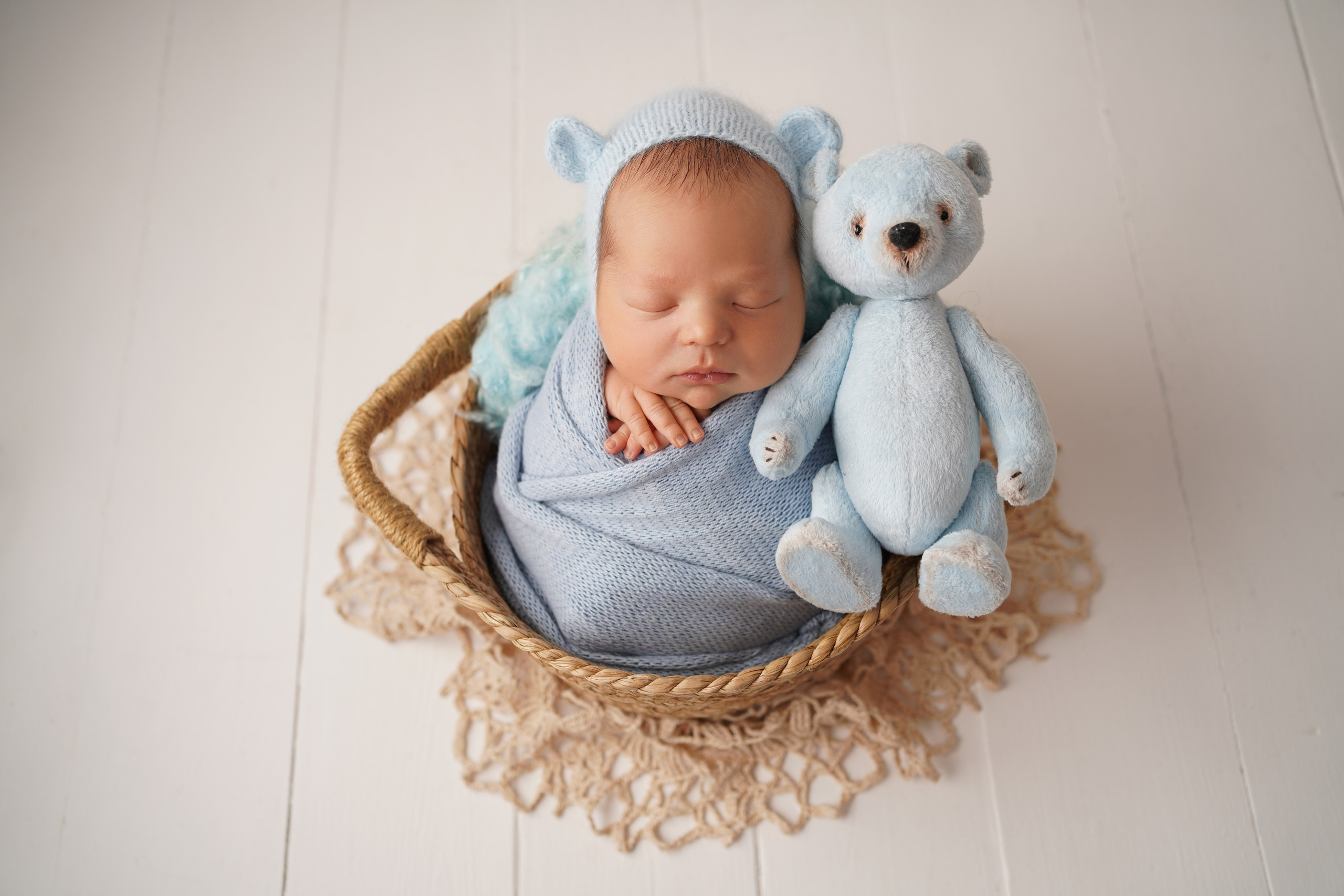 Детская фотосессия новорожденных мальчиков. Детский фотограф и фотограф новорожденных в Калининград Оксана Иваний