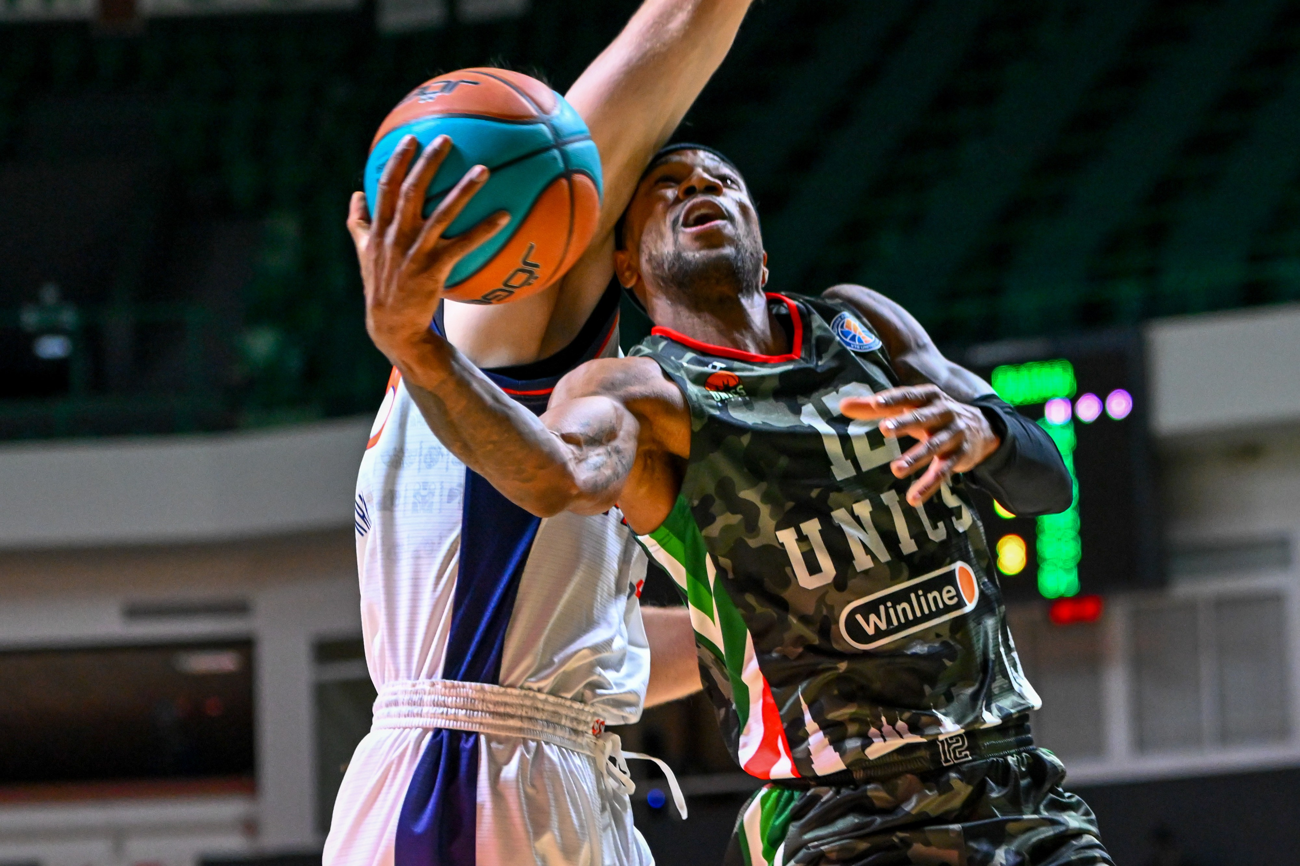 Баскетбольный фотограф. Спортивный и репортажный фотограф в Казани Вячеслав Сатонин