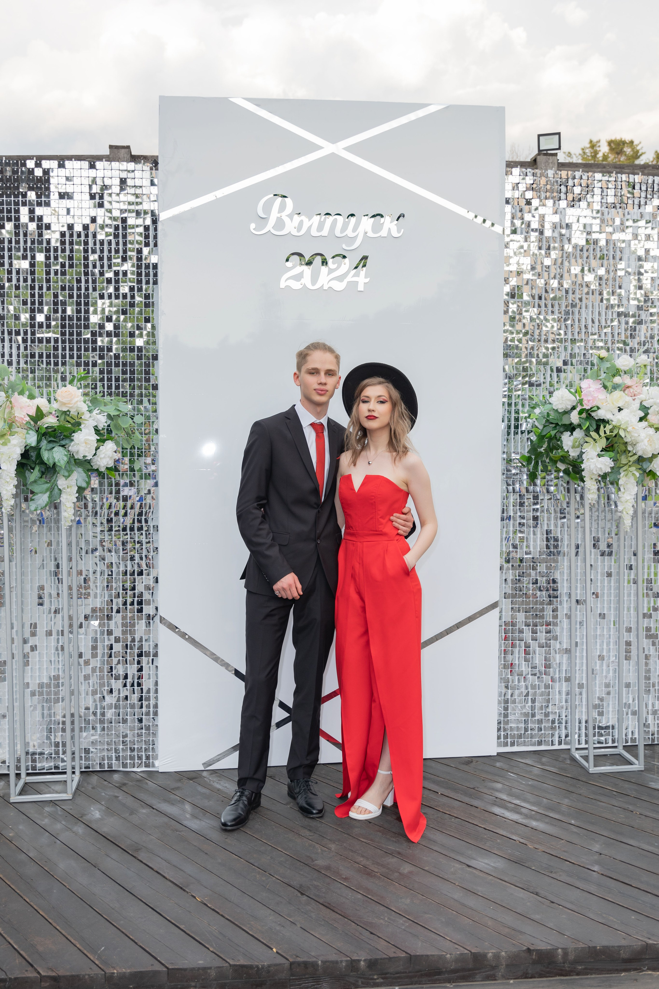 Выпускной вечер в школе № 58. Выпускные альбомы во Владивостоке