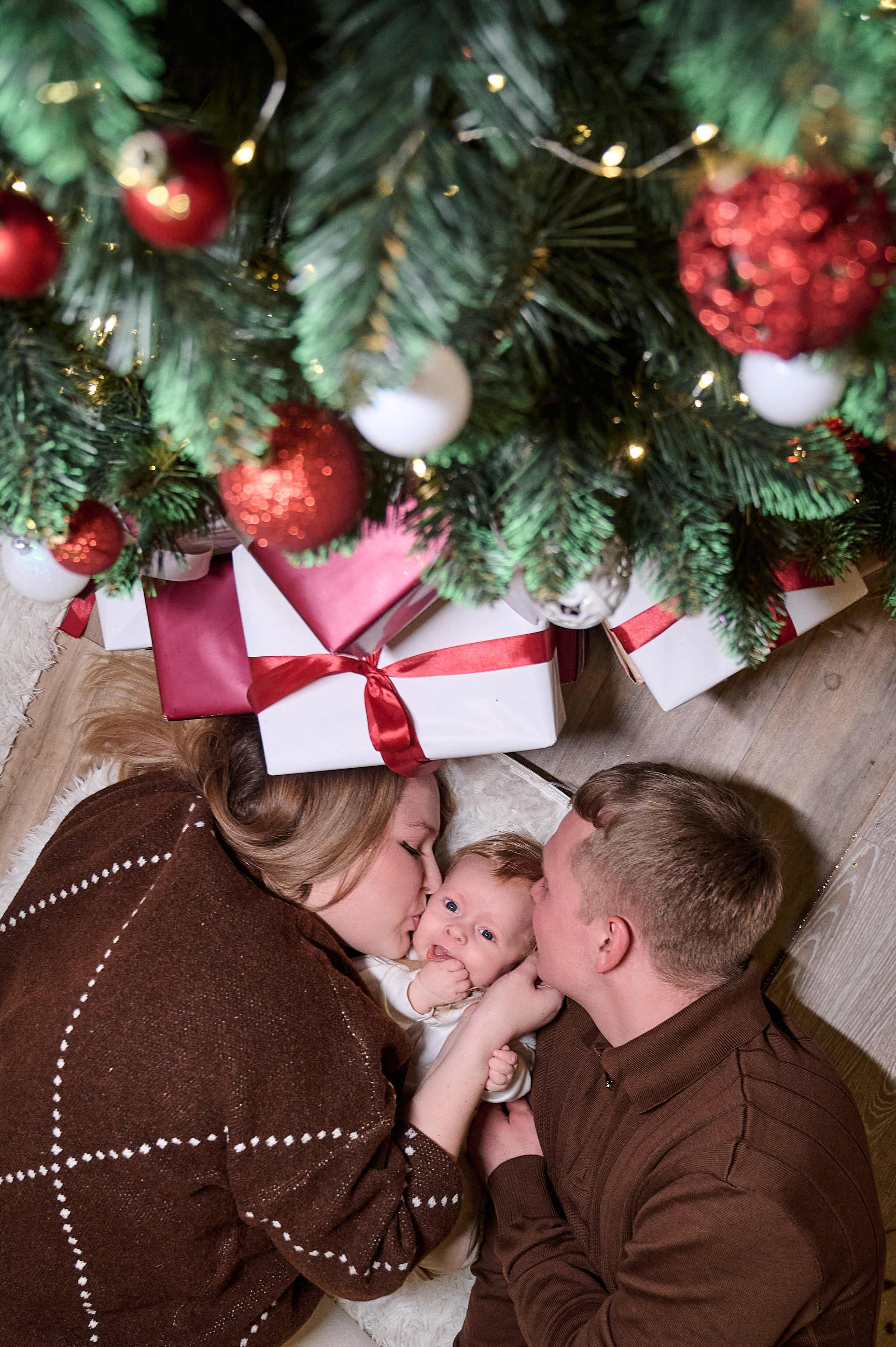 Новогодняя семейная фотосессия в Новокузнецке — семья Фетисовых