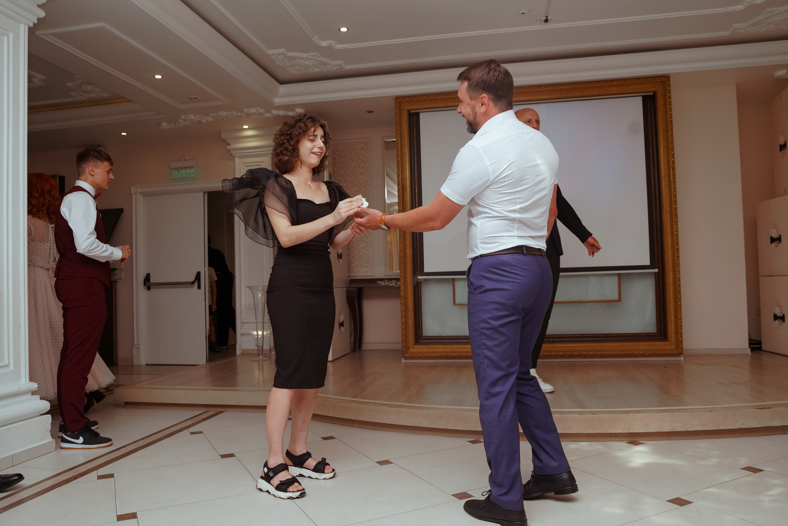 Выпускной, вручение диплома, прогулка, Онегин. Семейный и детский фотограф в Нижнем Новгороде