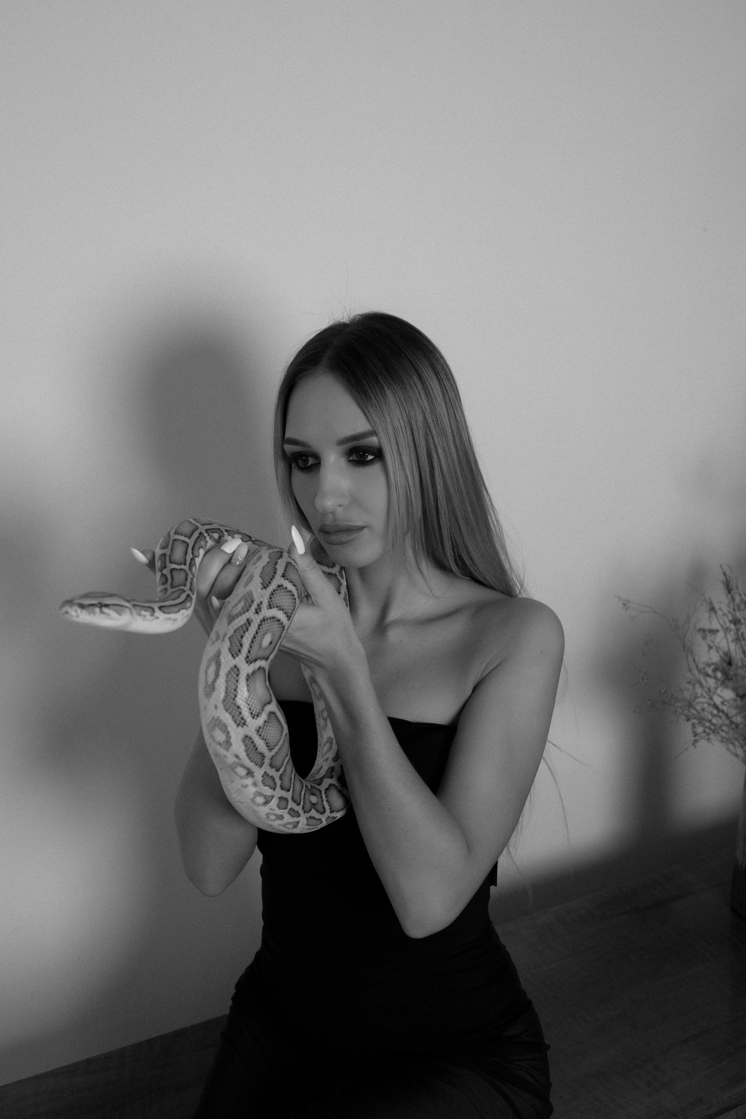 Фотосессии со змеей. Свадебный фотограф в Москве и Твери