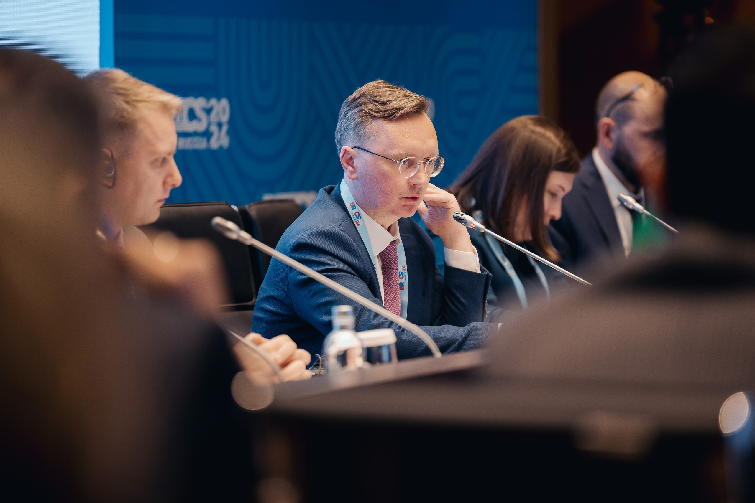 БРИКС ФНС. Parezhevphoto.ru