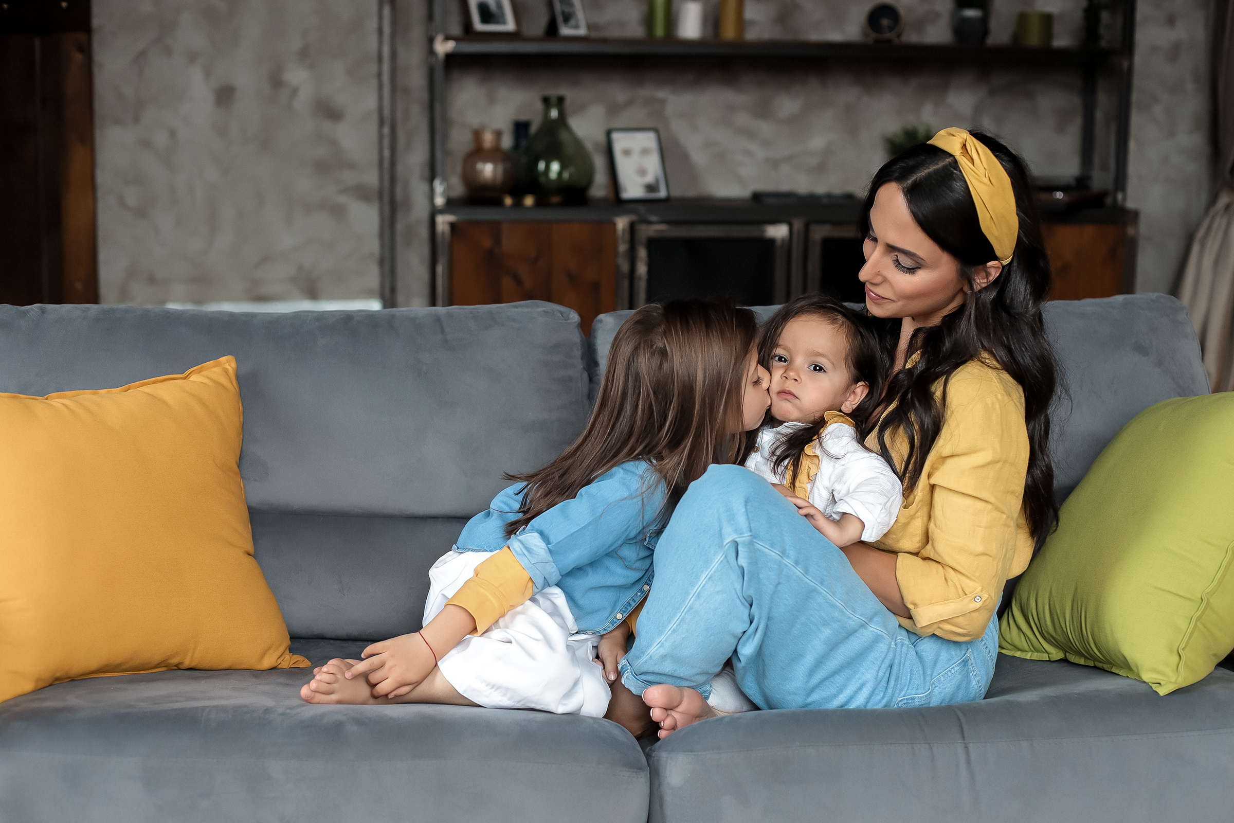 Семейная фотосессия в студии и дома. Семейный фотограф в Санкт-Петербурге Анна Аверина