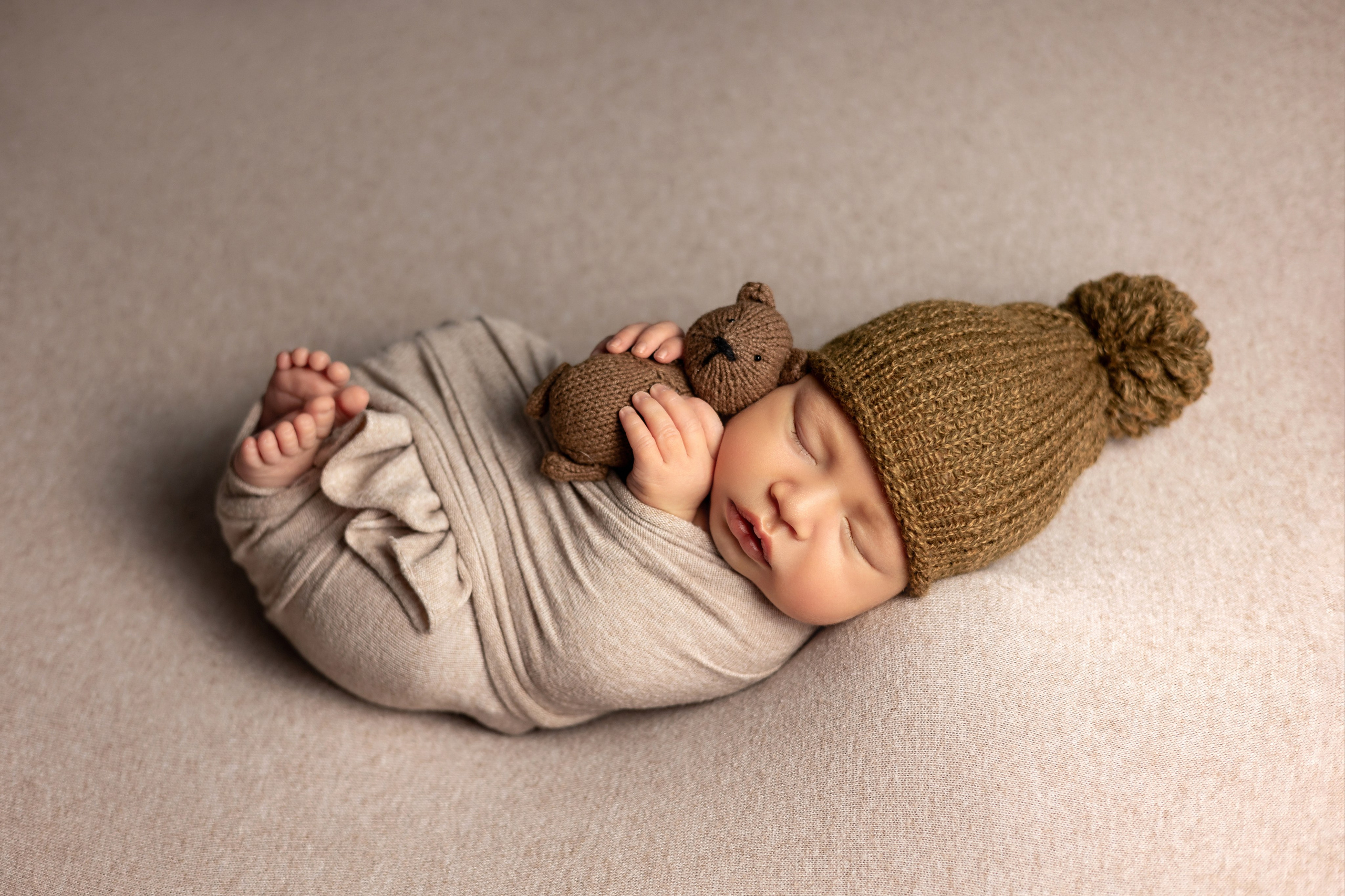 Новорождённые. Фотограф новорождённых г. Салехард