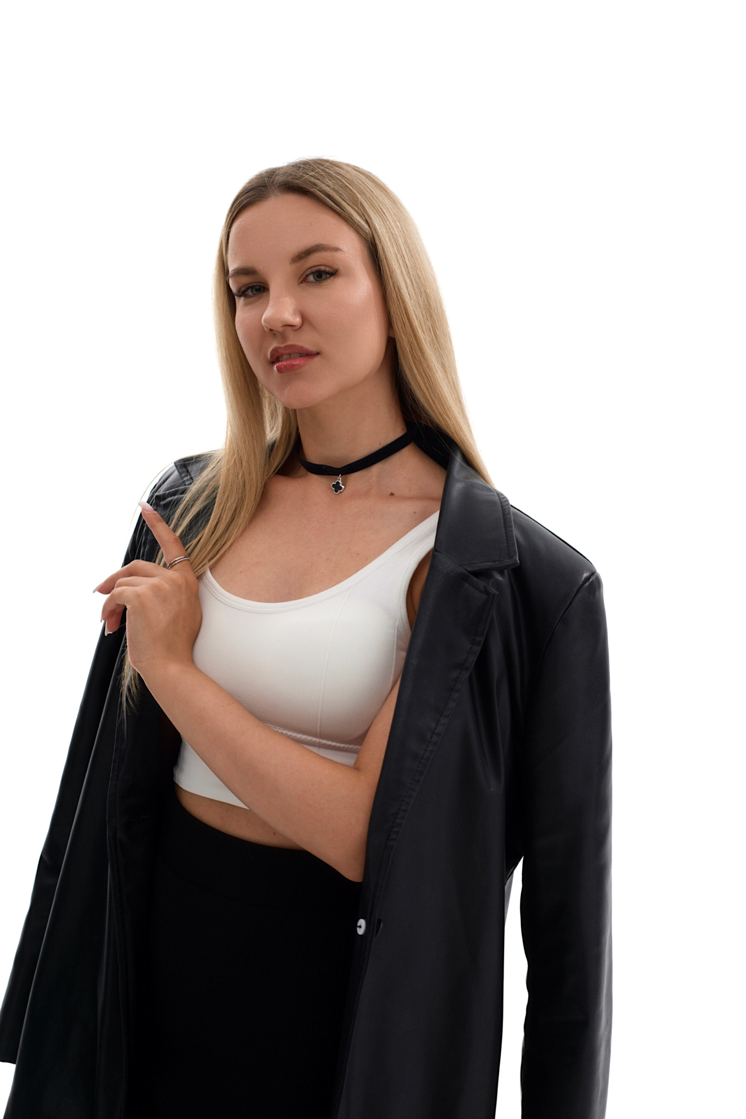 Контент-съемка для мастеров студии по тату и ПМ. Pomanovskaya.ru / женский фотограф